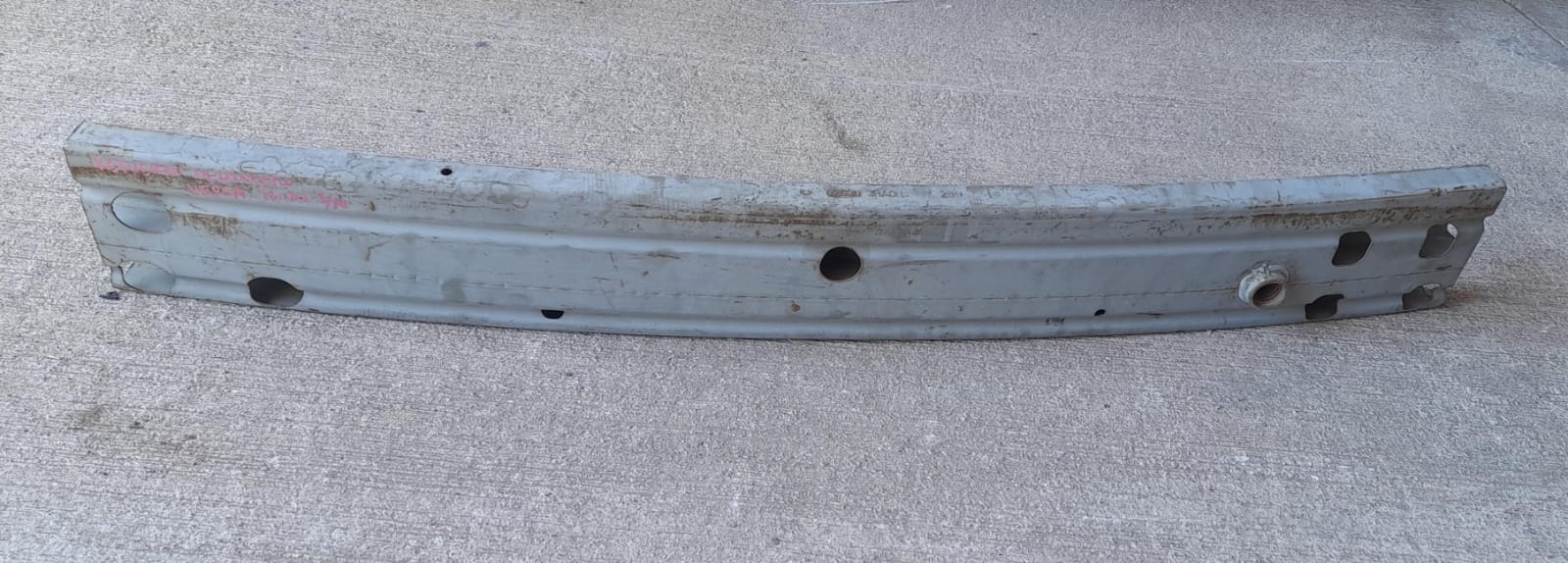 Refuerzo parachoque delantero nissan versa 2012 2013 2014 2015 2016 2017 2018 2019