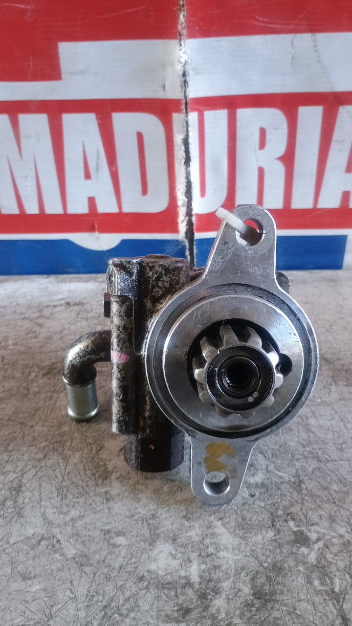 Bomba de direccion toyota hilux