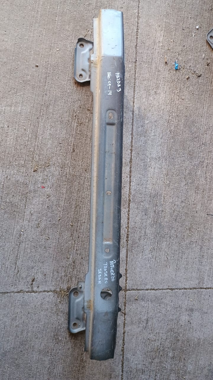 Refuerzo parachoque trasero mazda 3 2009 2010 2011 2012 2013 2014
