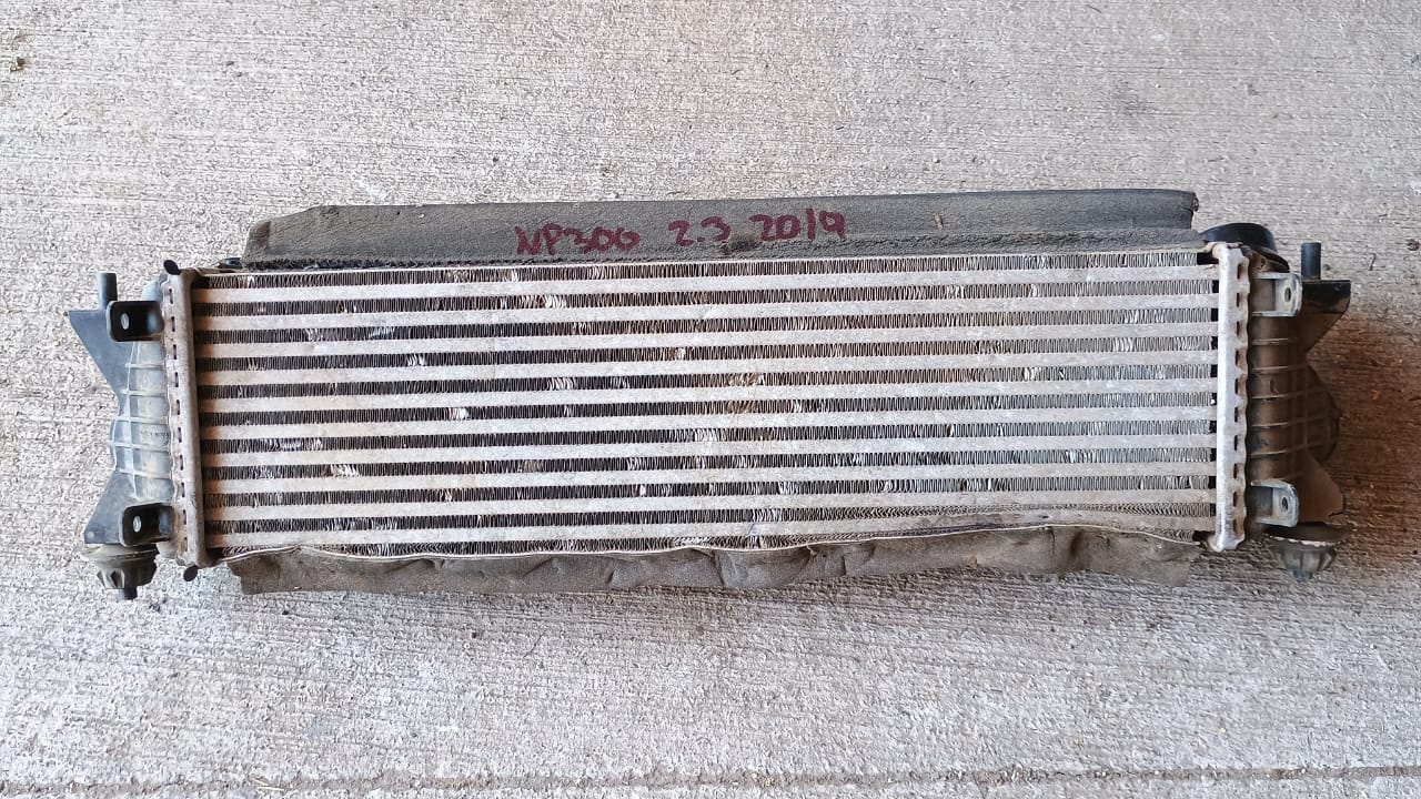 Radiador intercooler nissan np300