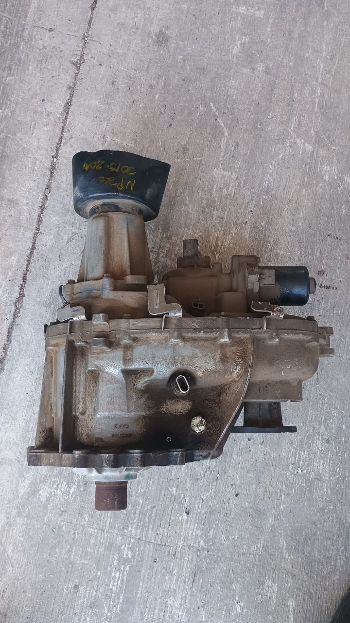 Caja transferencia 4x4 (transfer) nissan np300 2015 2016 2017 2018 2019