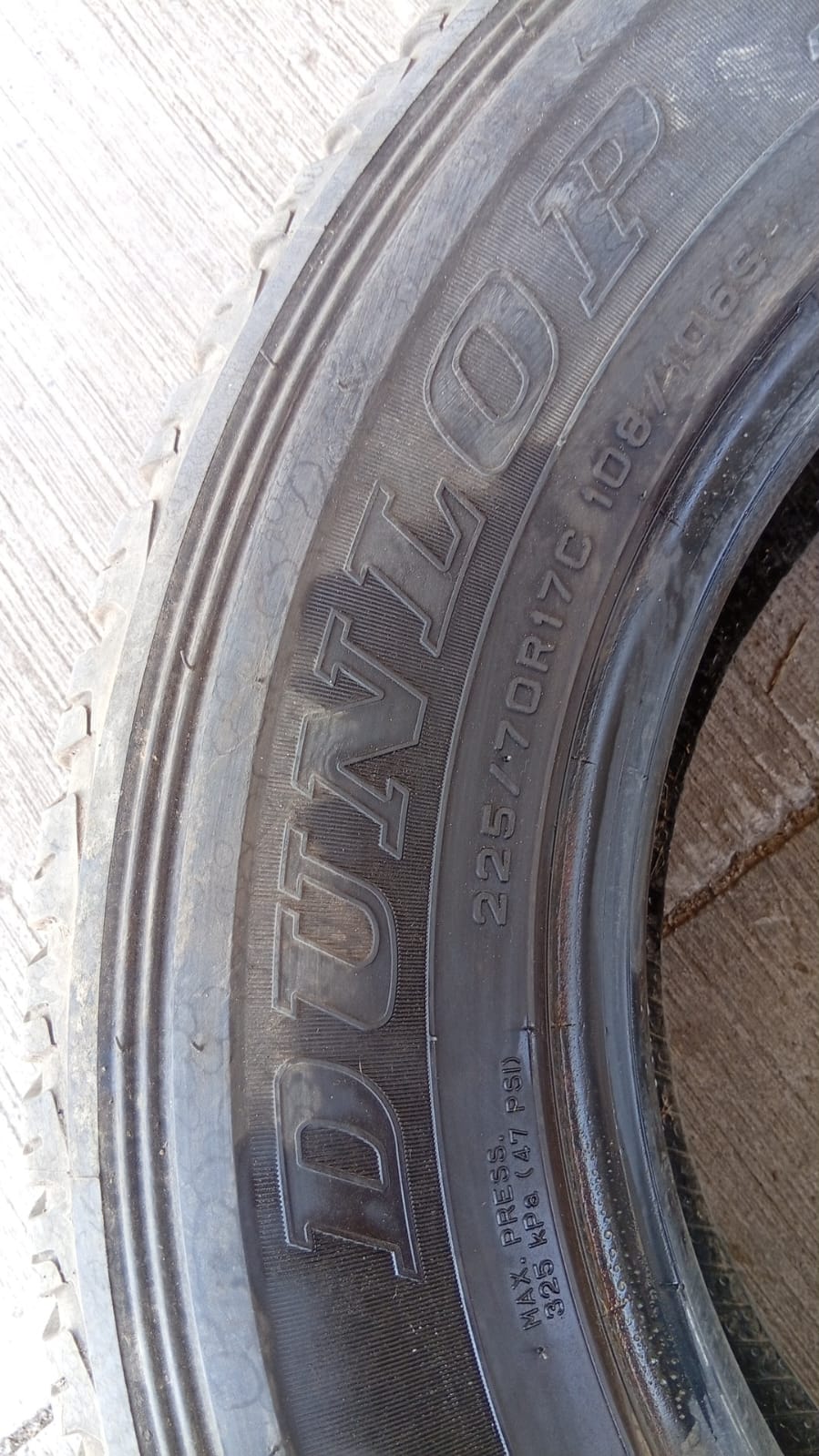 Neumatico universal universal