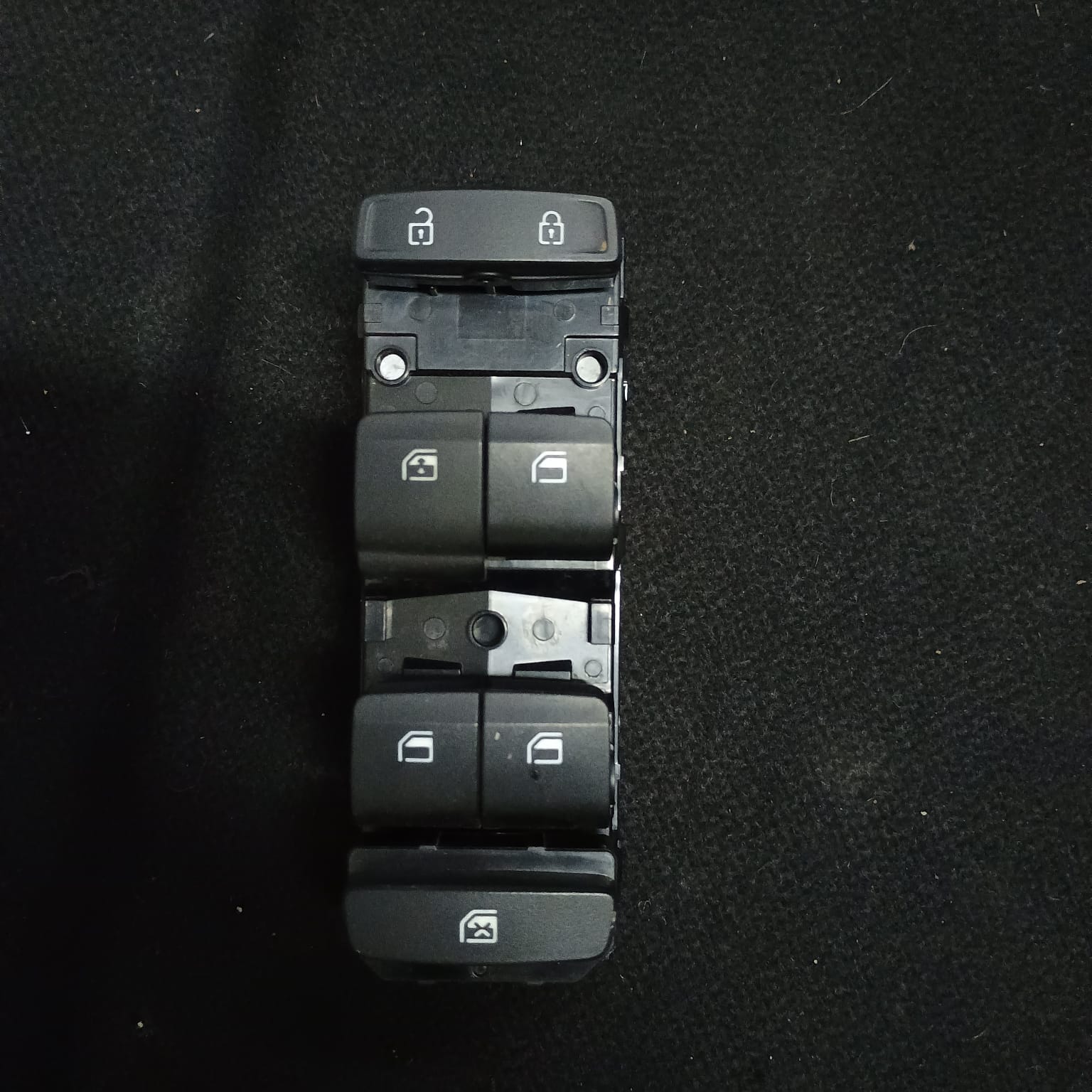 Botonera alzavidrio delantera izquierda principal kia cerato 2019 2020 2021 2022