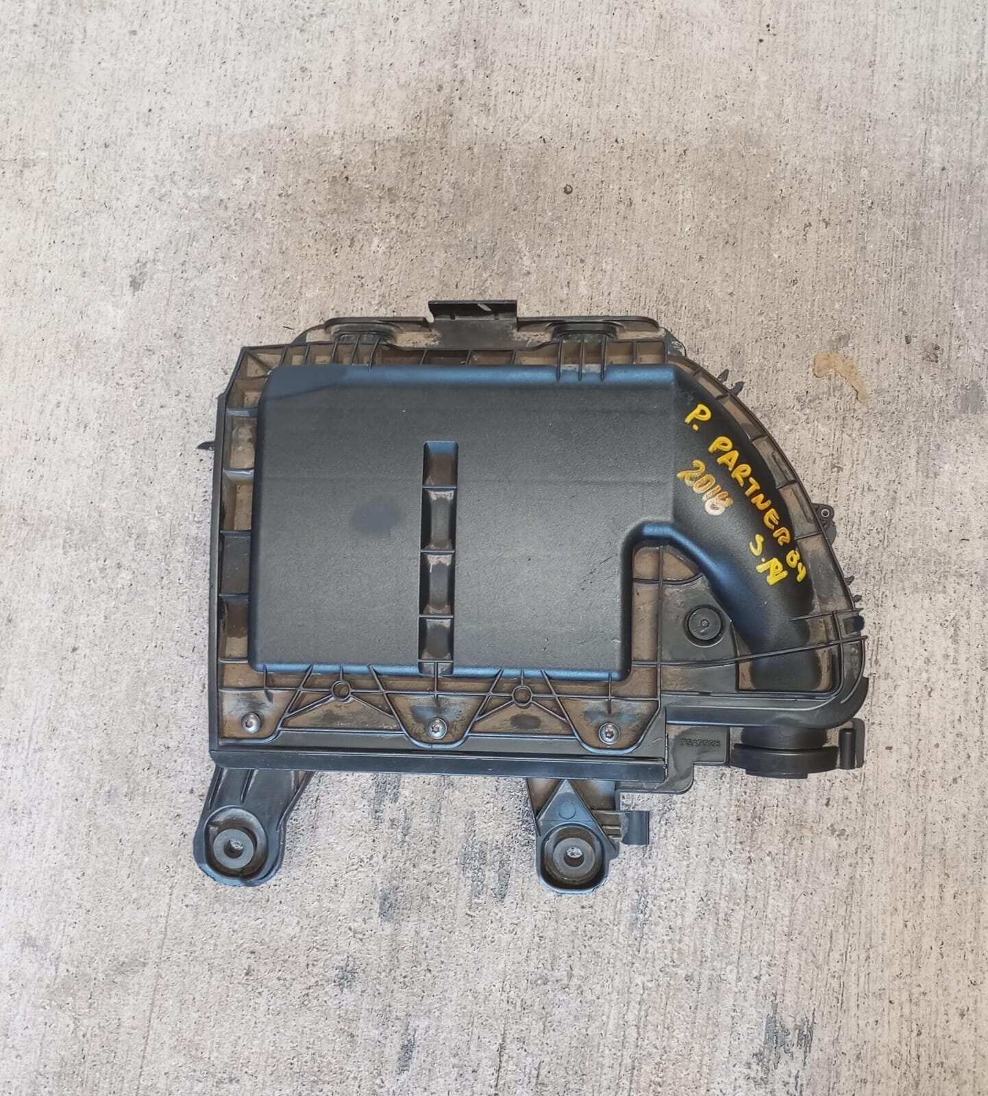 Porta filtro de aire peugeot partner