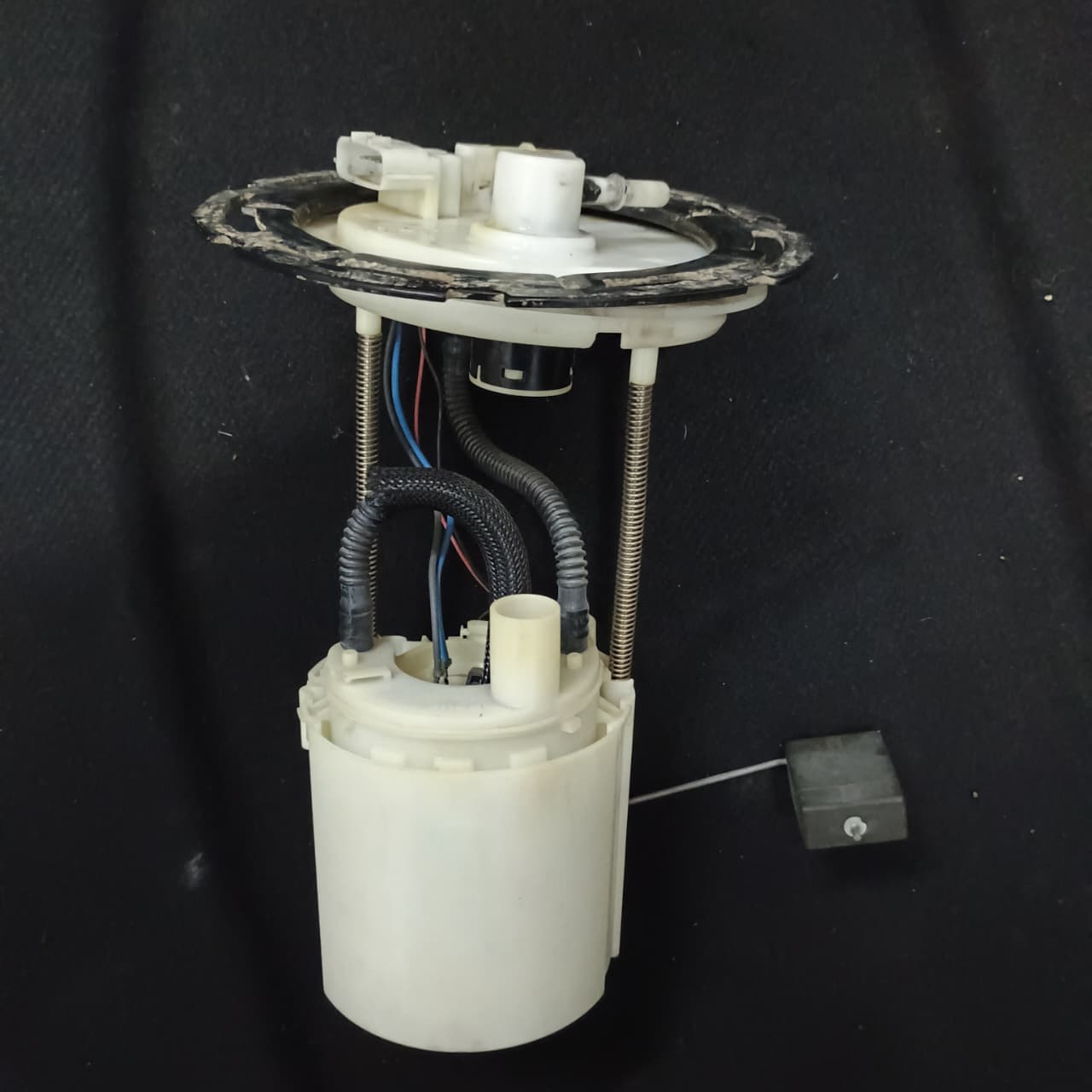 Flotador con bomba de combustible nissan march 2012 2013 2014 2015 2016