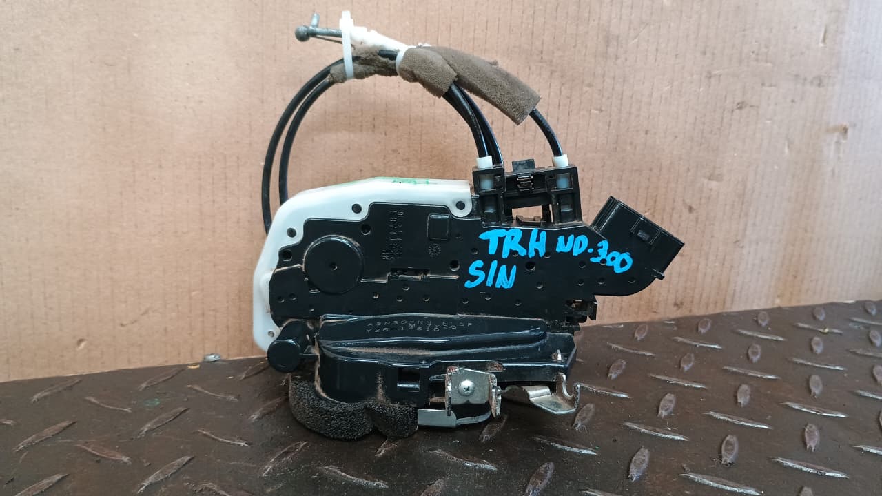 Chapa puerta trasera derecha nissan np300 2019 2020
