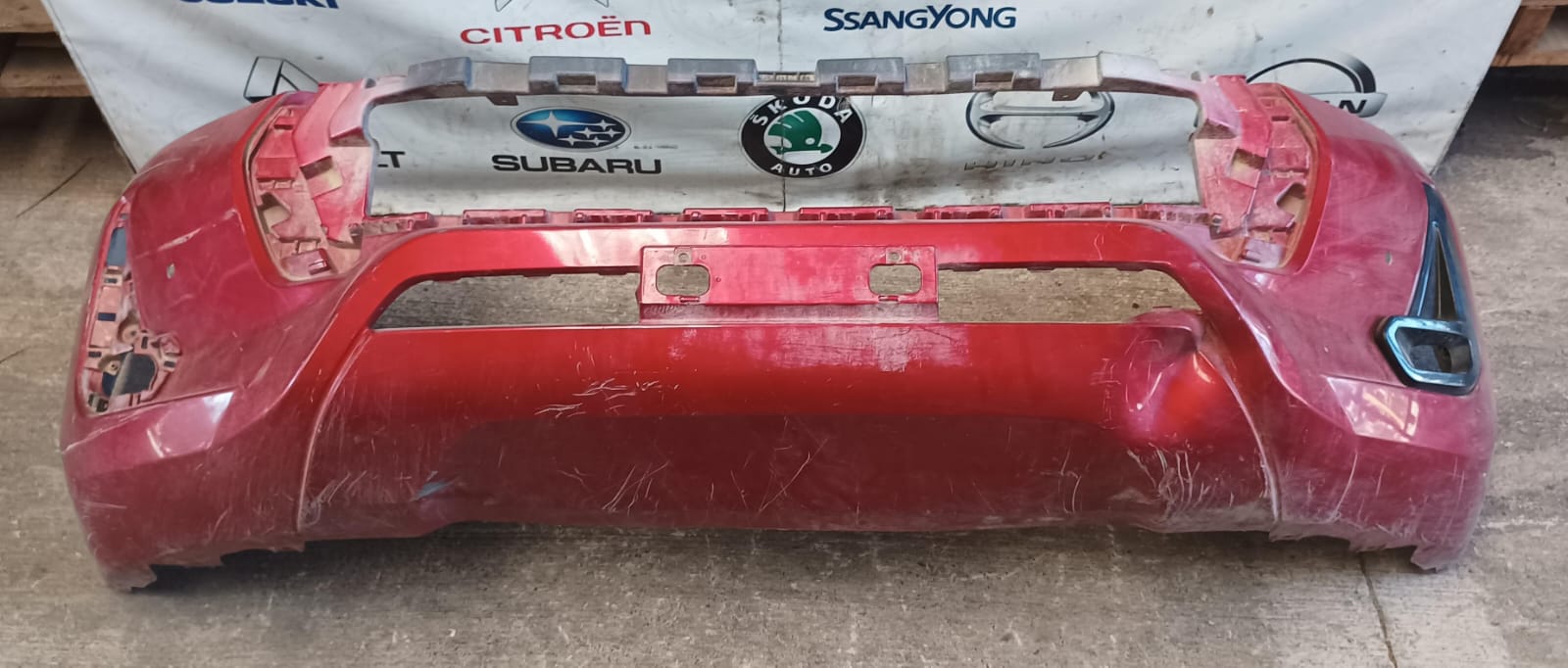 Parachoque delantero toyota hilux 2021 2022 2023