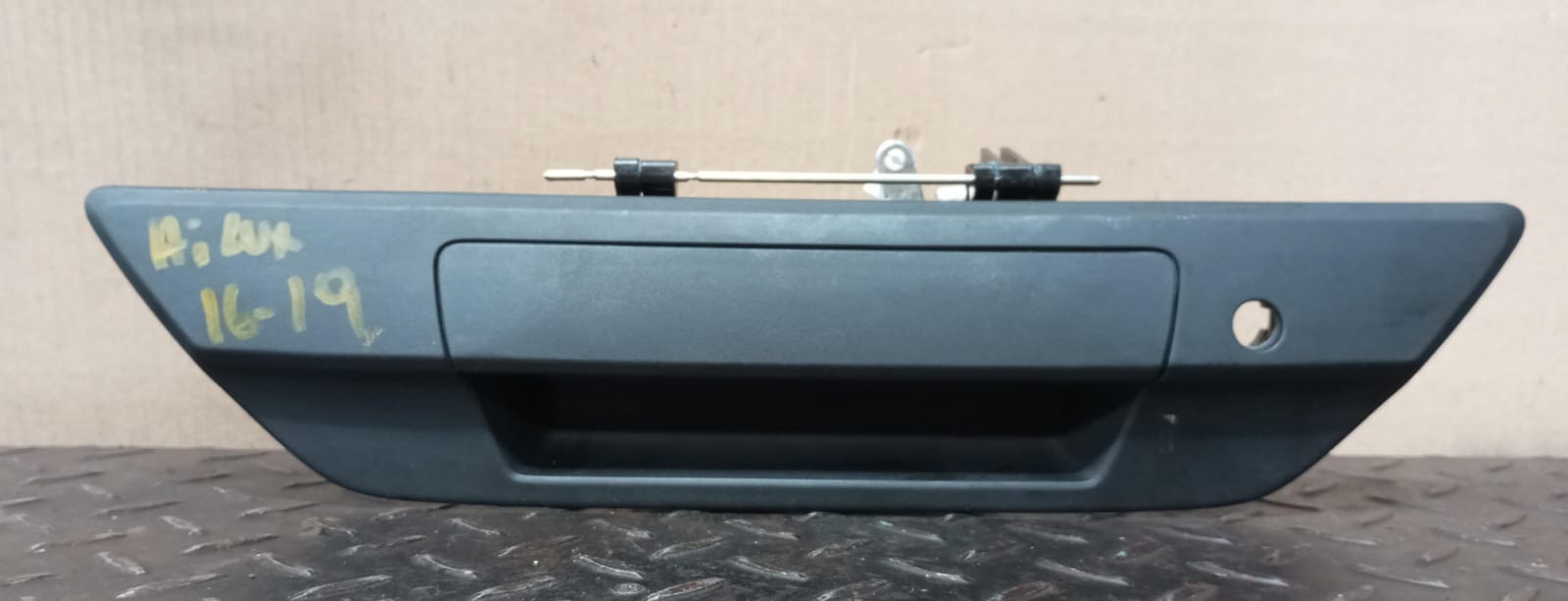 Manilla de maleta / portalon toyota hilux 2016 2017 2018 2019