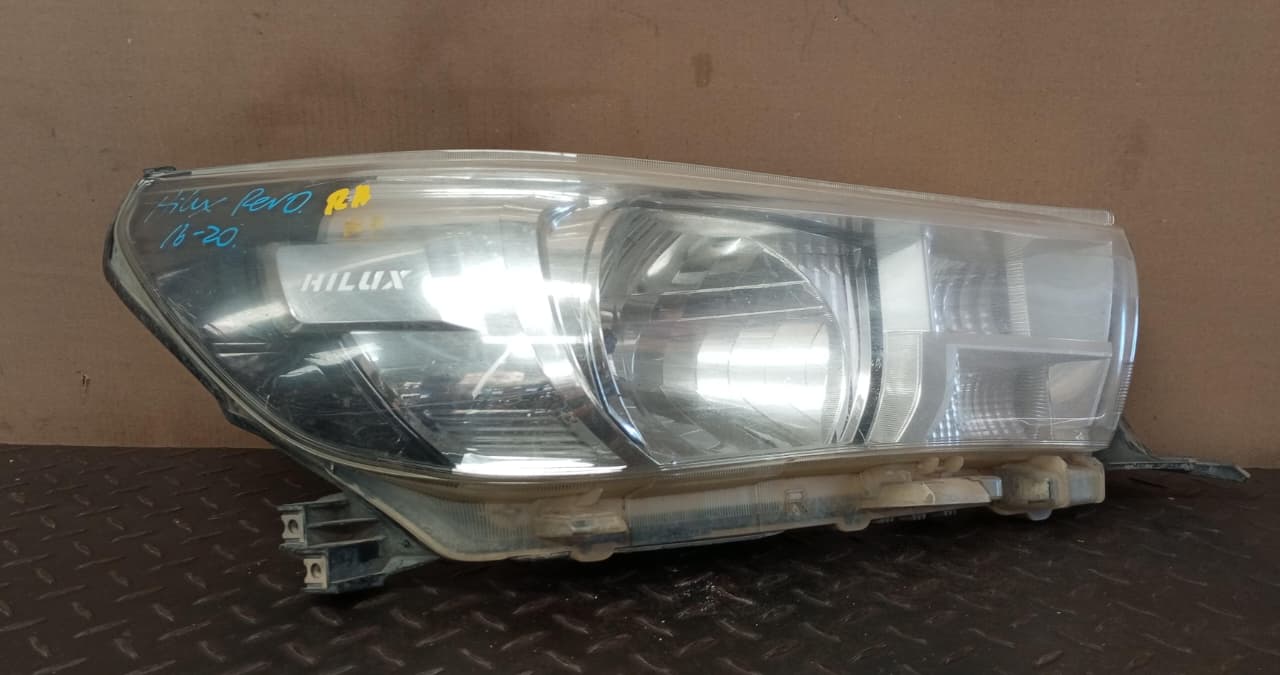 Optico derecho toyota hilux 2016 2017 2018 2019 2020