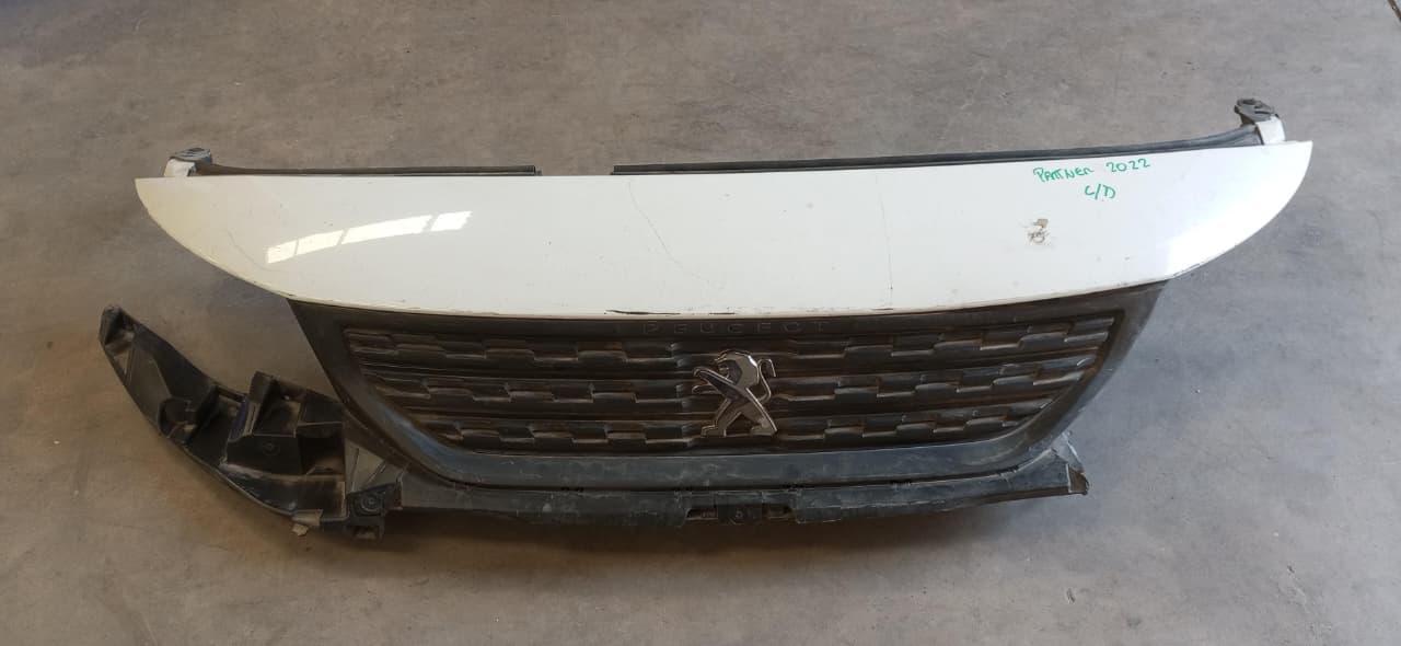 Mascara peugeot partner