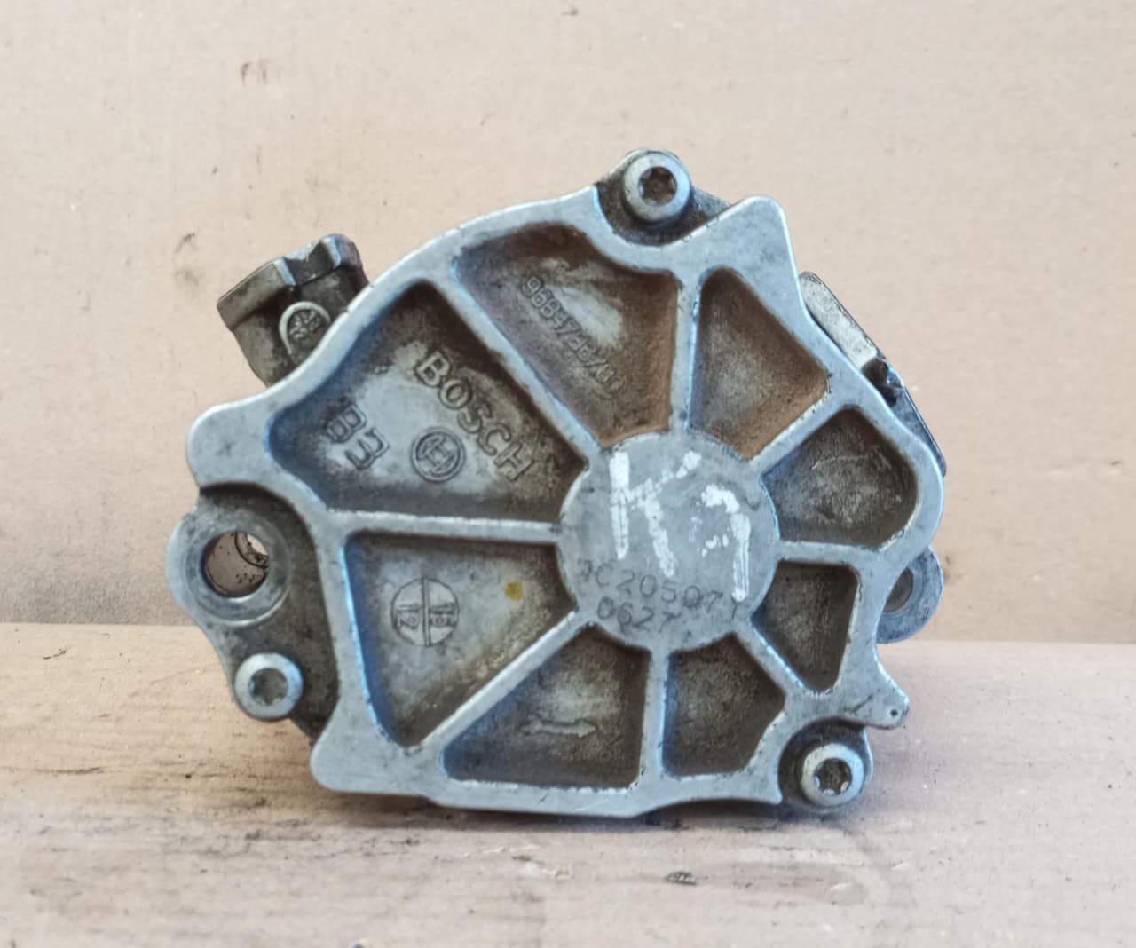 Bomba de vacio o depresor peugeot partner 2019 2020 2021 2022 2023