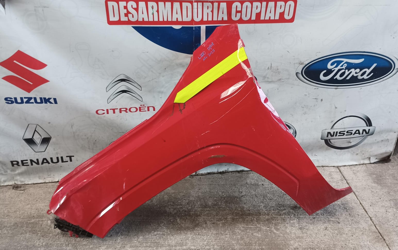 Tapabarro izquierdo mitsubishi l200