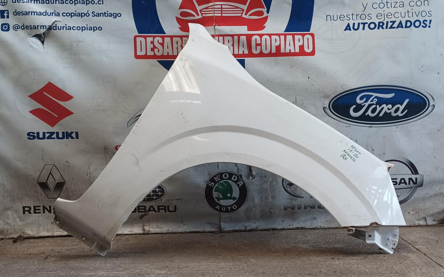 Tapabarro derecho nissan np300 2015 2016 2017 2018 2019 2020