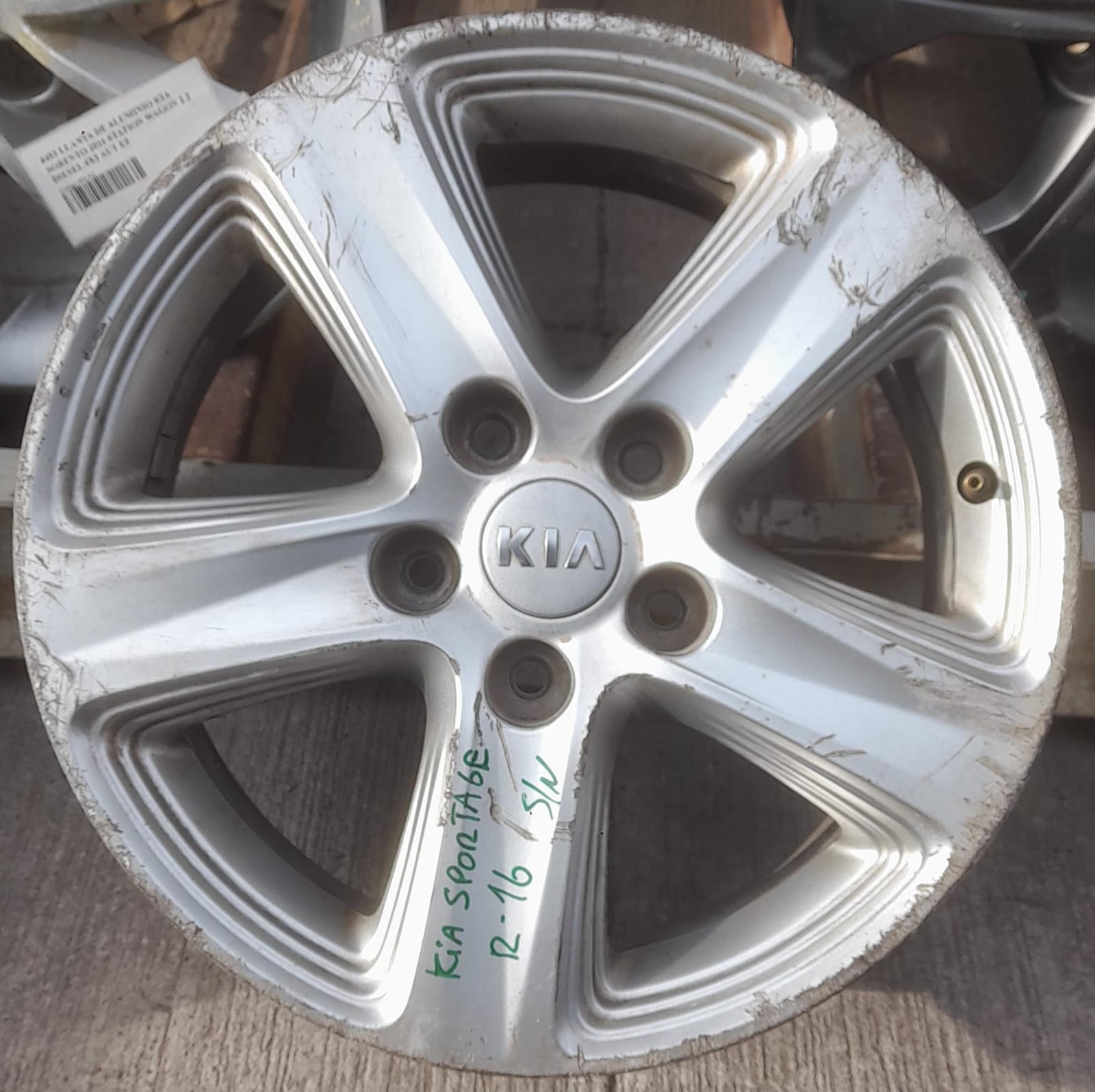 Llanta de aluminio kia sportage