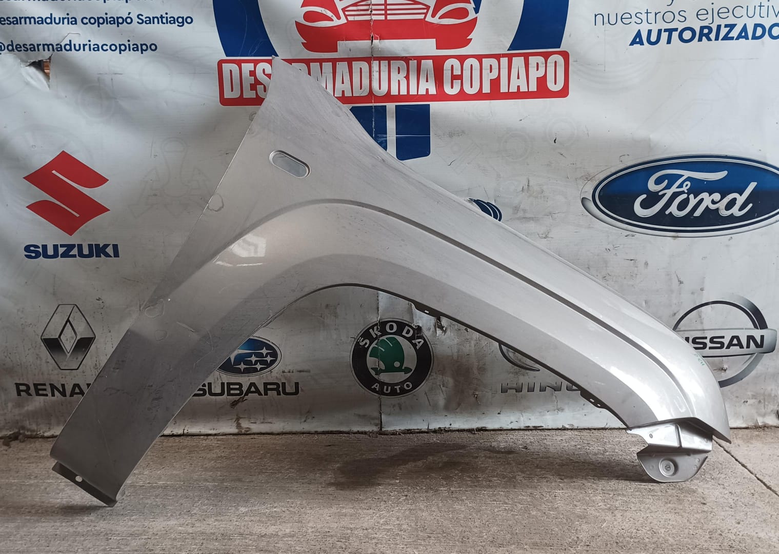 Tapabarro derecho volkswagen amarok 2010 2011 2012 2013 2014 2015 2016 2017 2018 2019 2020 2021 2022 2023