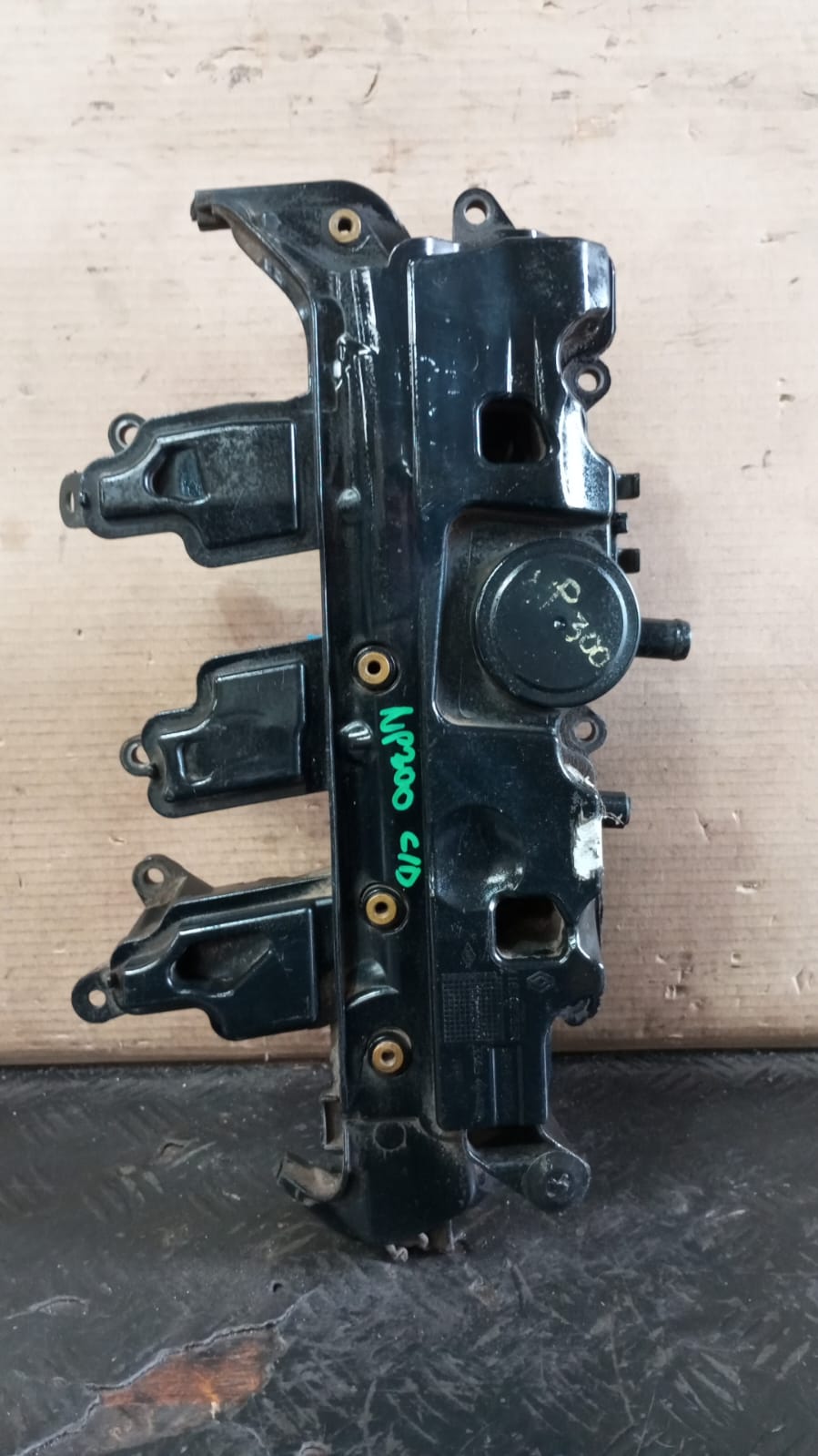 Tapa de culata / valvula nissan np300 2016 2017 2018 2019