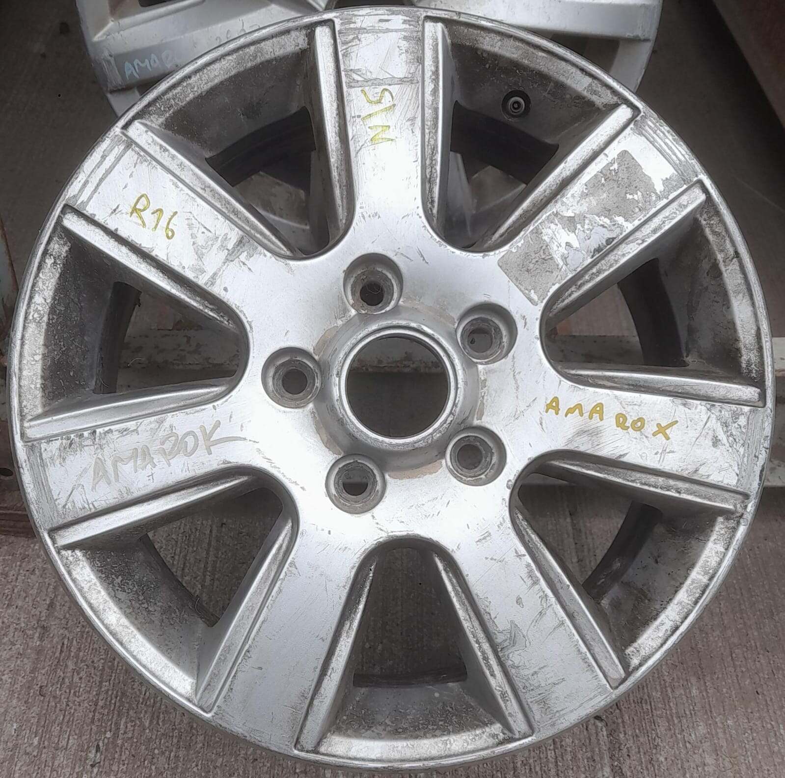 Llanta de aluminio volkswagen amarok