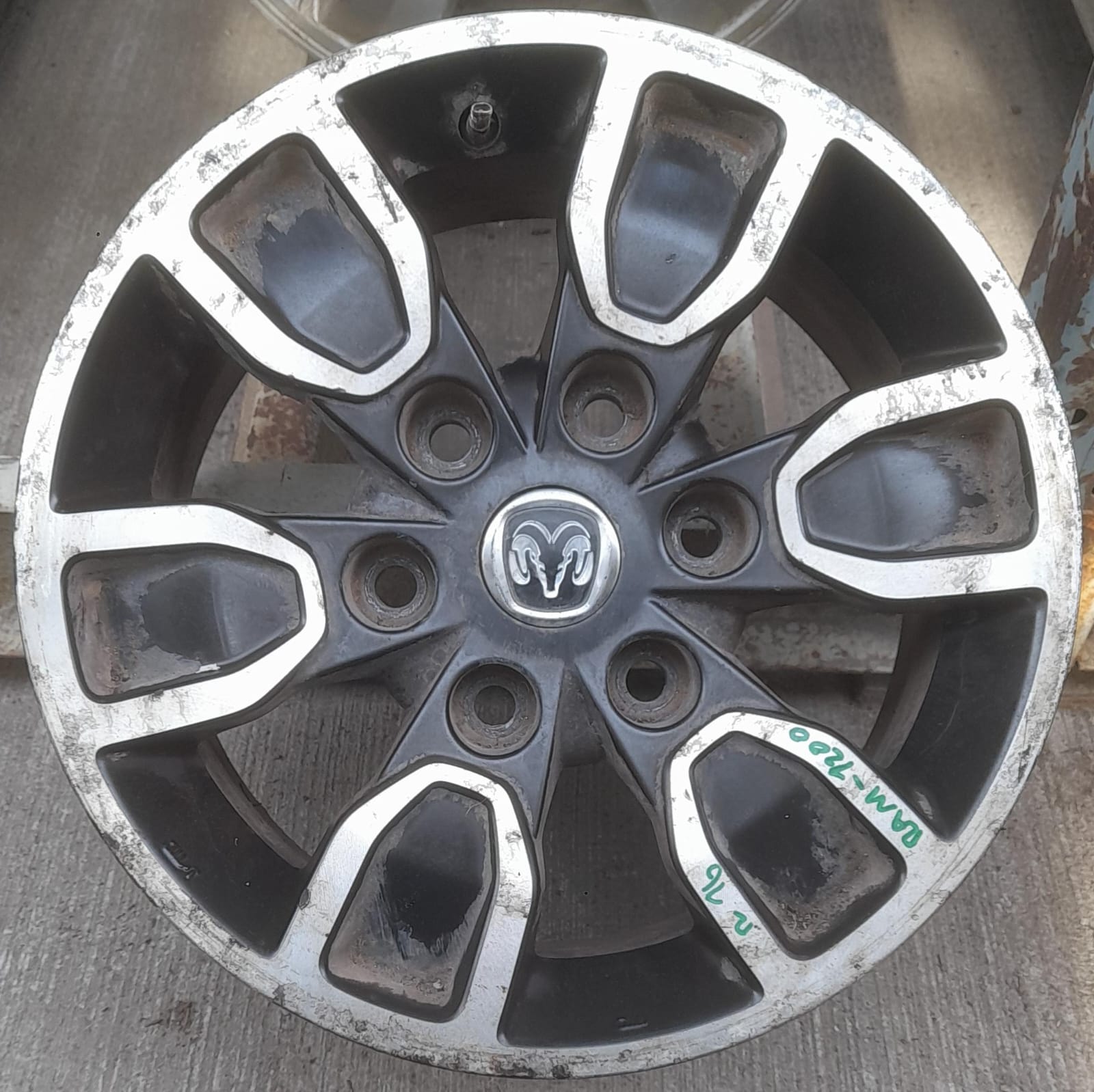 Llanta de aluminio ram 1200