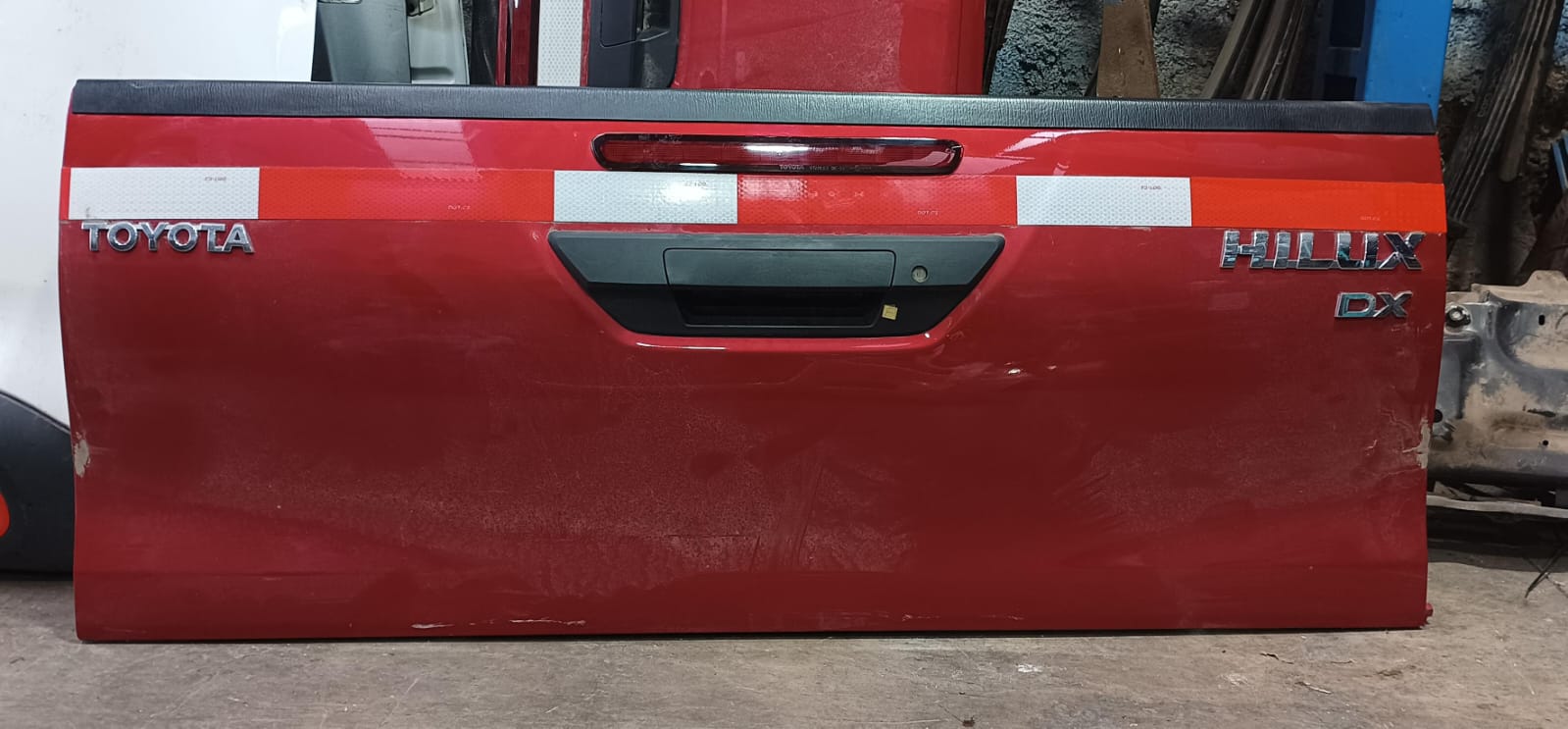 Tapa maleta / portalon toyota hilux 2016 2017 2018 2019 2020 2021 2022 2023 2024 2025 2026