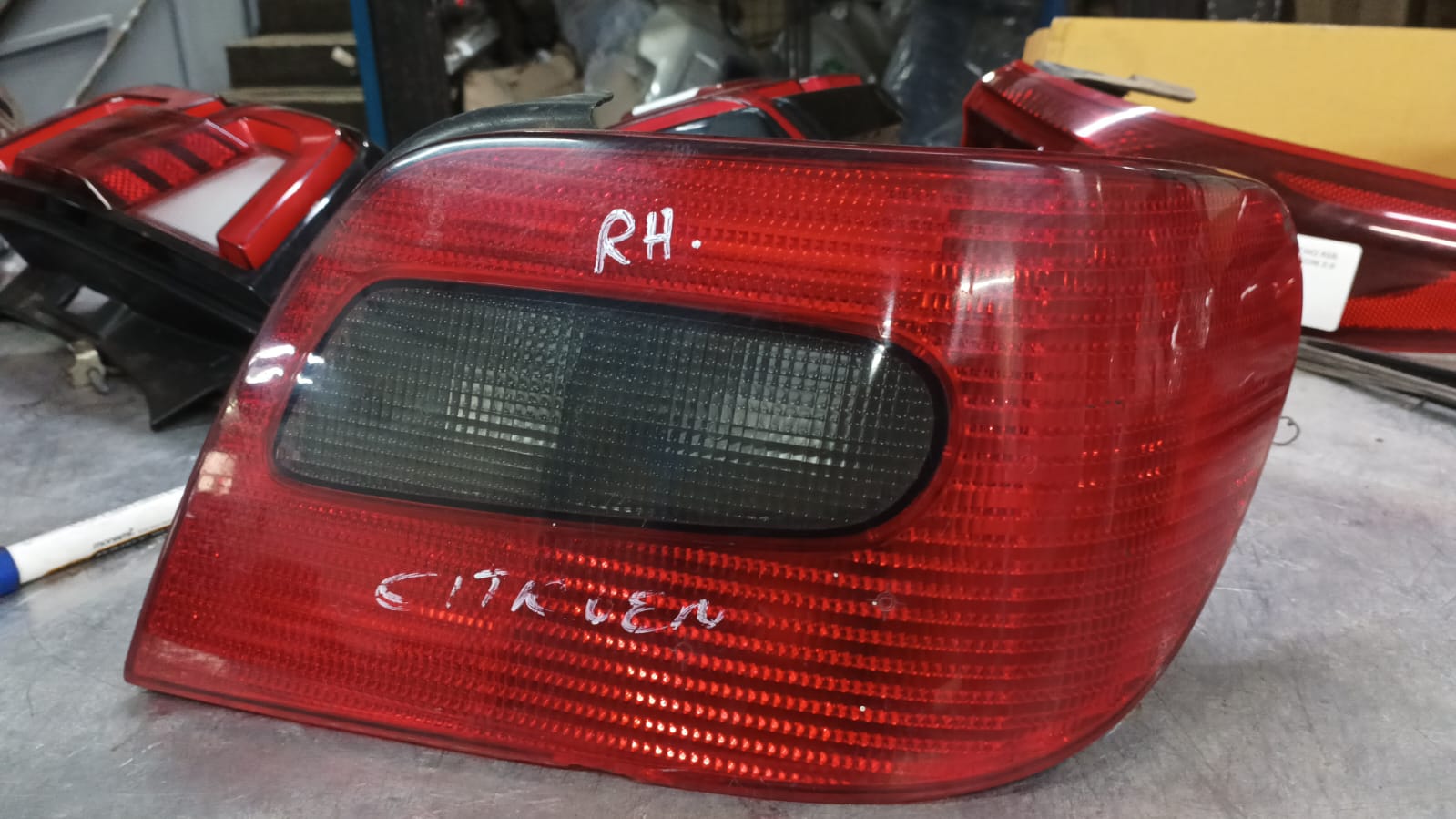 Foco trasero derecho citroen xsara 1998 1999 2000 2001