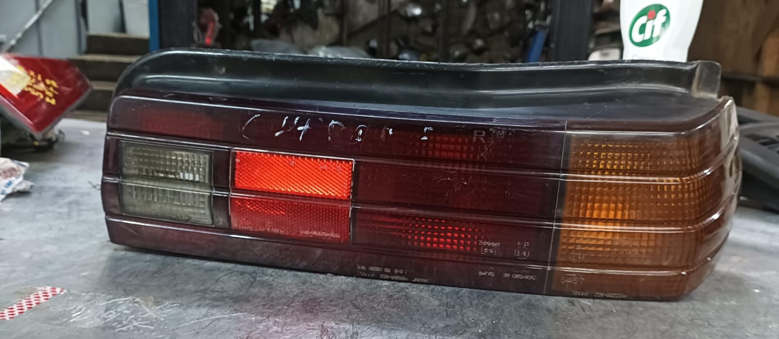 Foco trasero derecho daihatsu giro 1988 1989 1990 1991