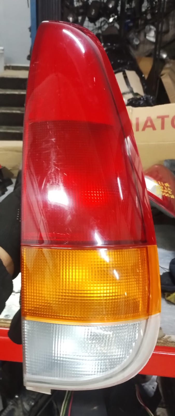 Foco trasero derecho hyundai atos 1997 1998 1999 2000 2001