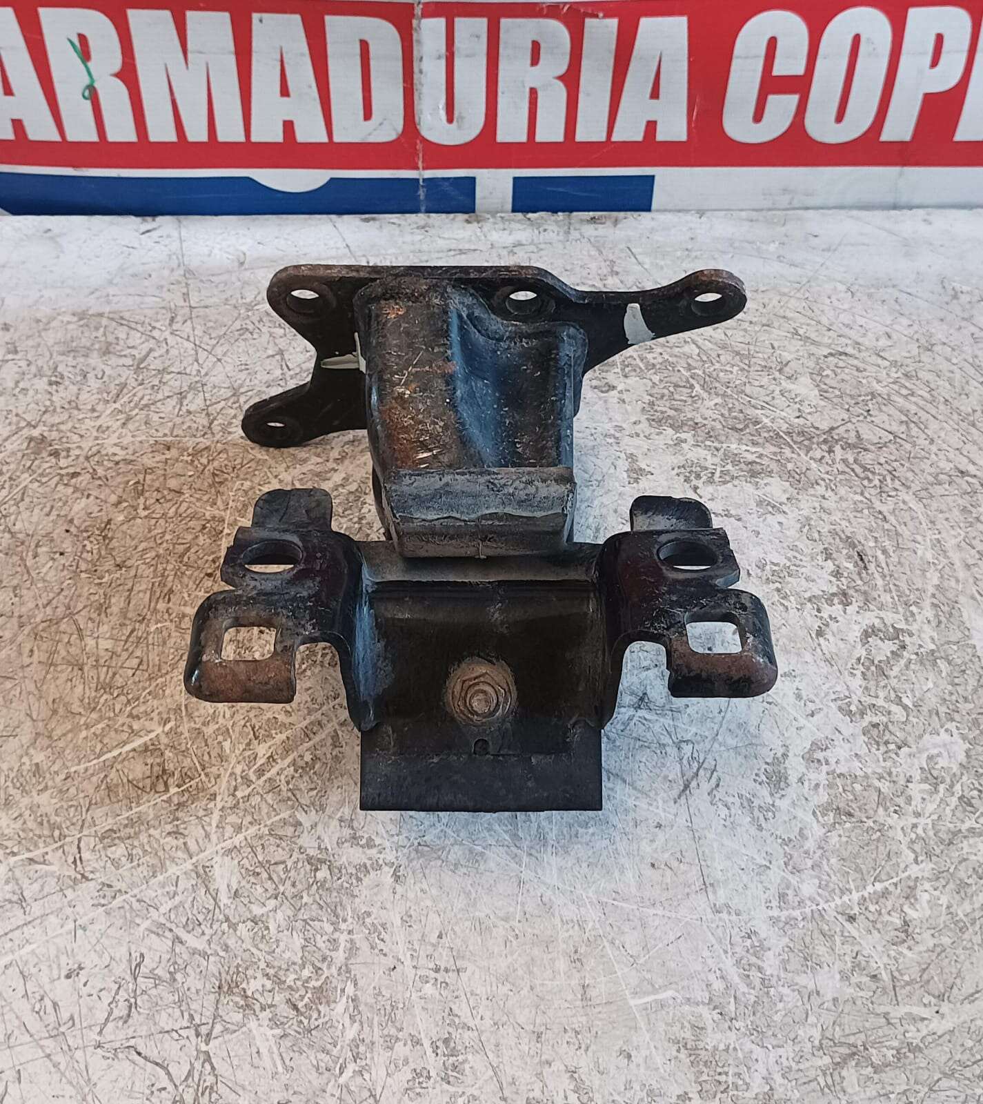 Soporte de motor izquierdo nissan np300 2015 2016 2017 2018 2019 2020