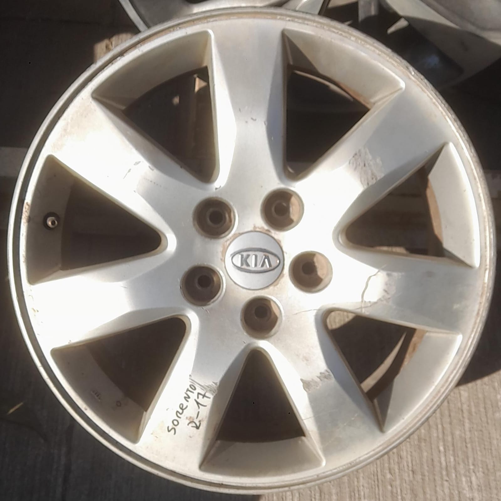 Llanta de aluminio kia sorento