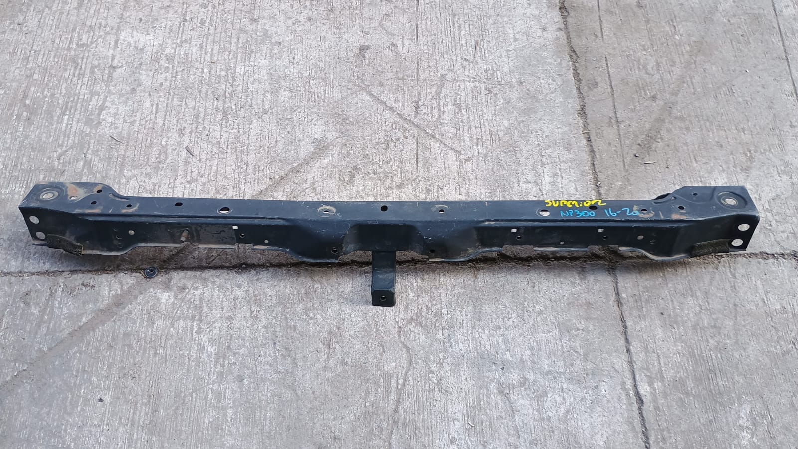 Frontal superior nissan np300 2016 2017 2018 2019 2020
