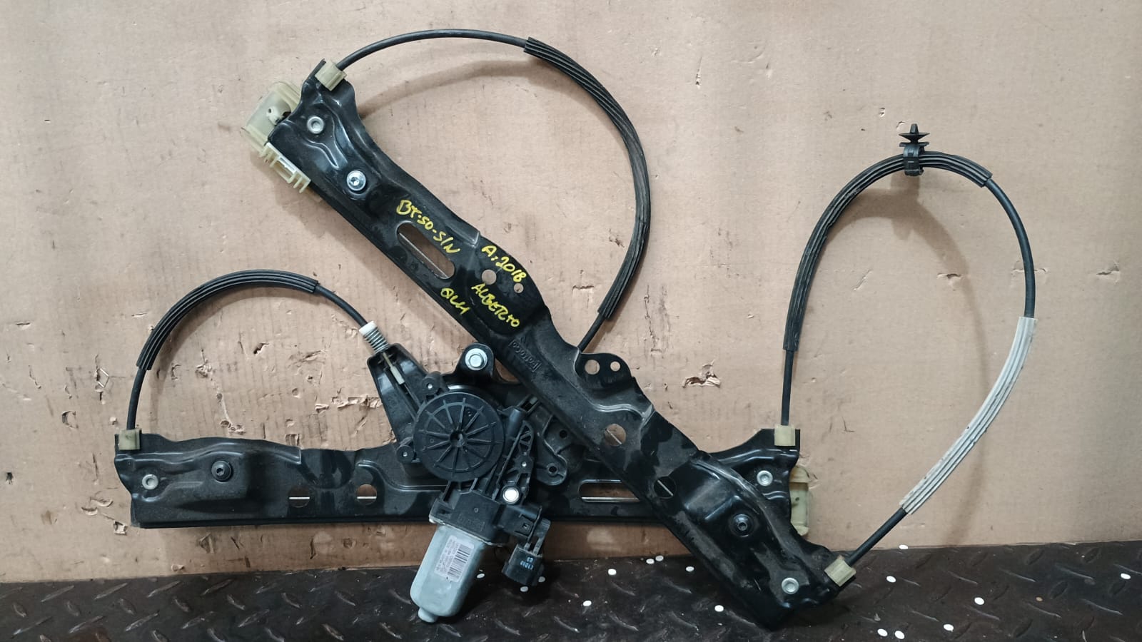 Cremallera alzavidrio delantera izquierda mazda bt50
