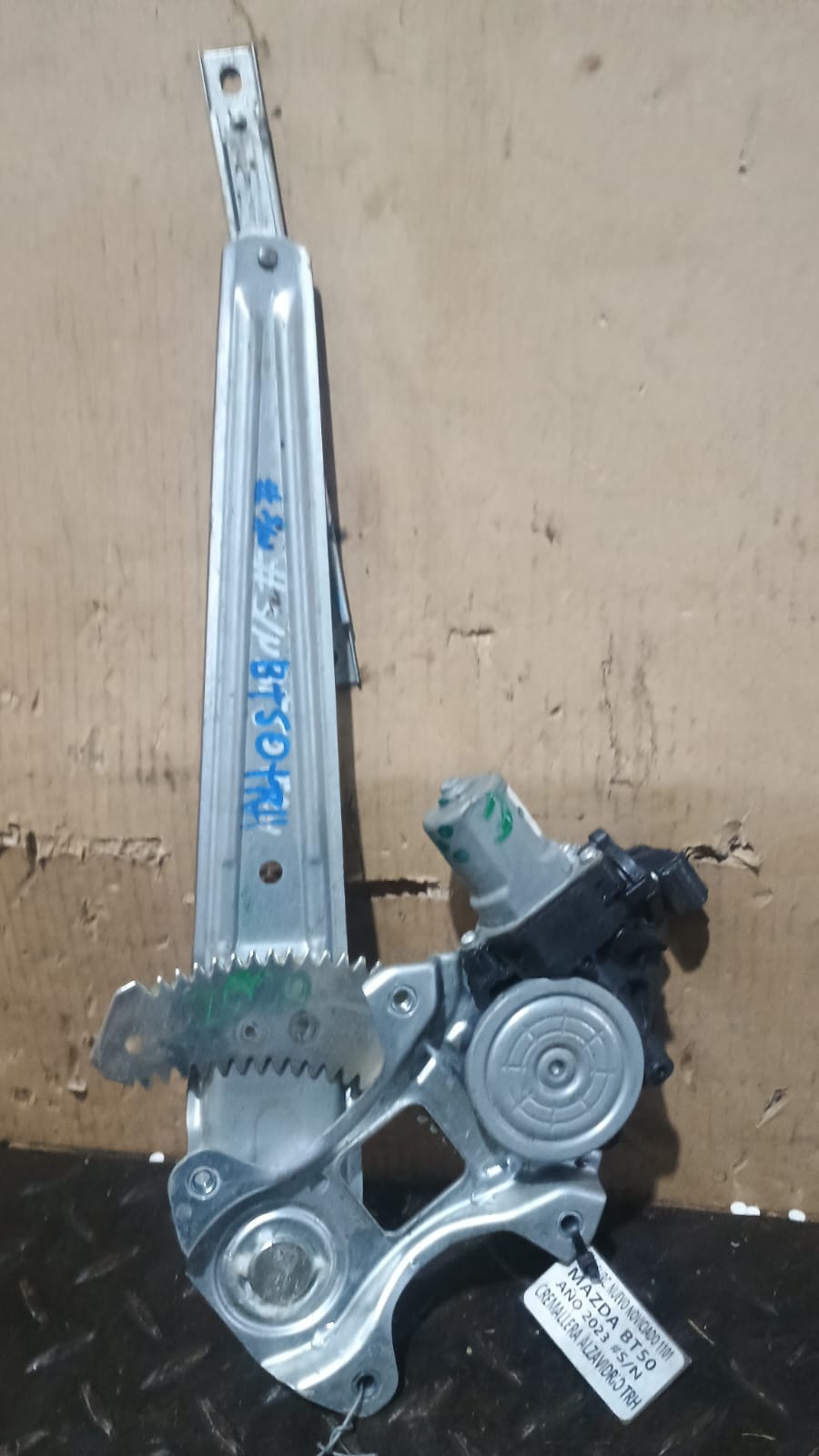Cremallera alzavidrio trasera derecha mazda bt50