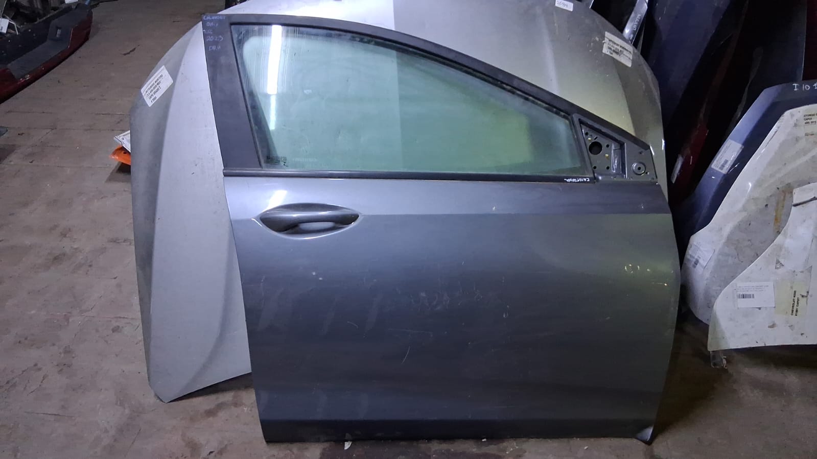 Puerta delantera derecha chevrolet onix