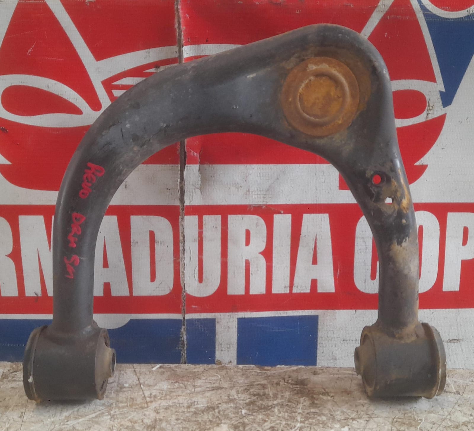 Bandeja delantera derecha superior toyota hilux 2016 2017 2018 2019 2020