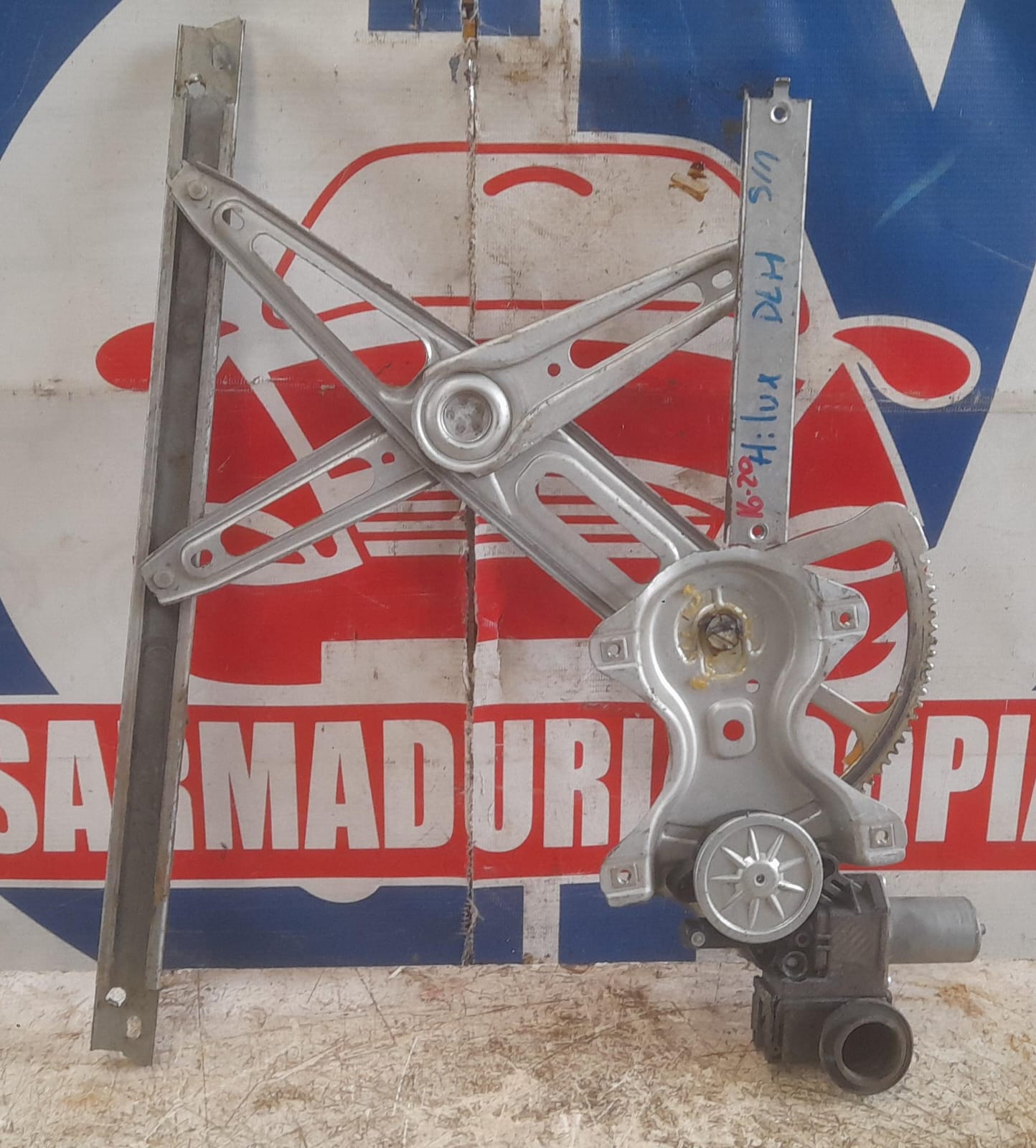 Cremallera alzavidrio delantera izquierda toyota hilux 2016 2017 2018 2019 2020
