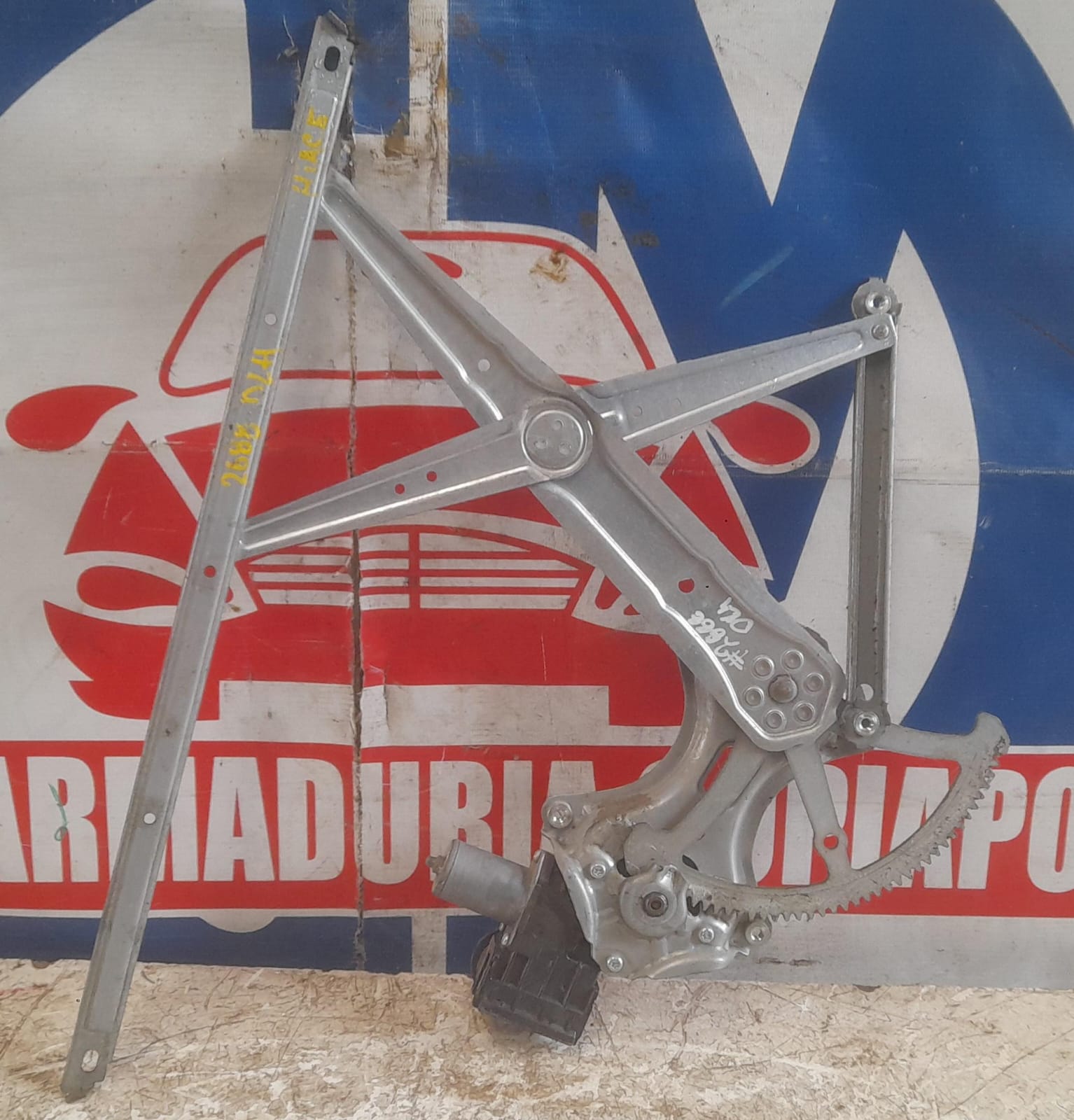 Cremallera alzavidrio delantera izquierda toyota hiace