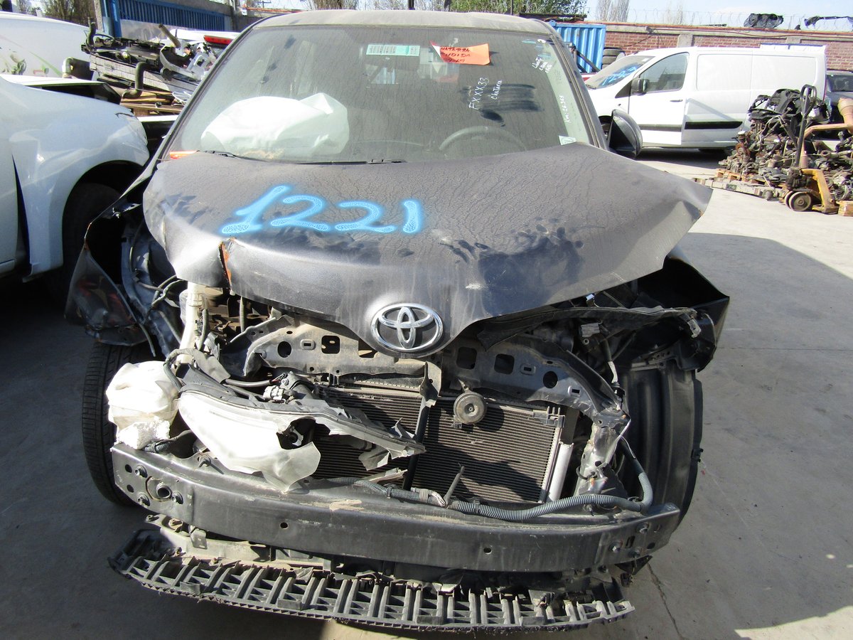 Repuestos Toyota Urban Cruiser 2014 1.3 bencinero 4x2 en Desarme