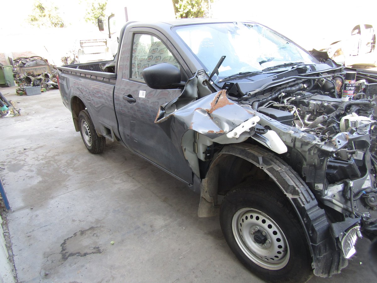 Repuestos Nissan Np300 2019 2.3 diésel 4x4 en Desarme