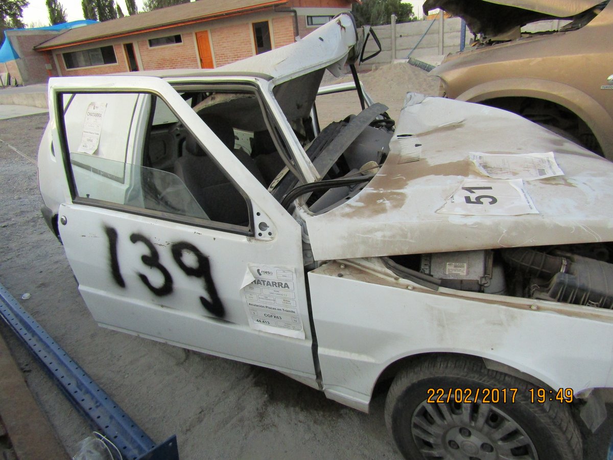 Desarme FIAT UNO CARGO 2010