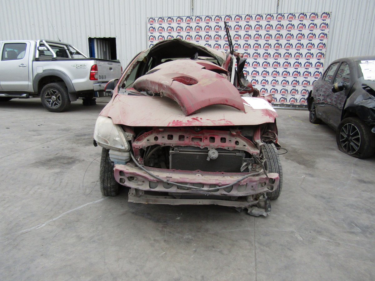 Desarme TOYOTA YARIS 2011