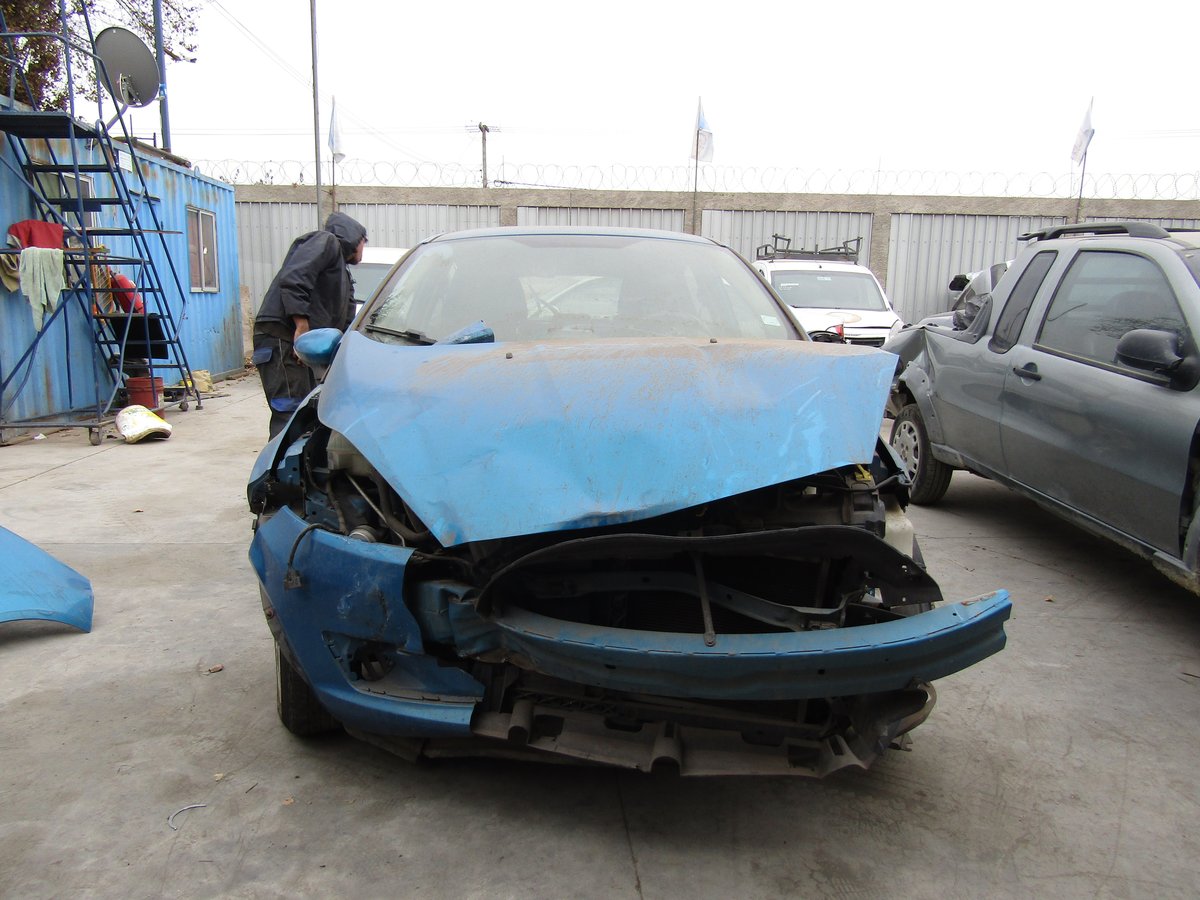 Desarme FORD FIESTA 2015