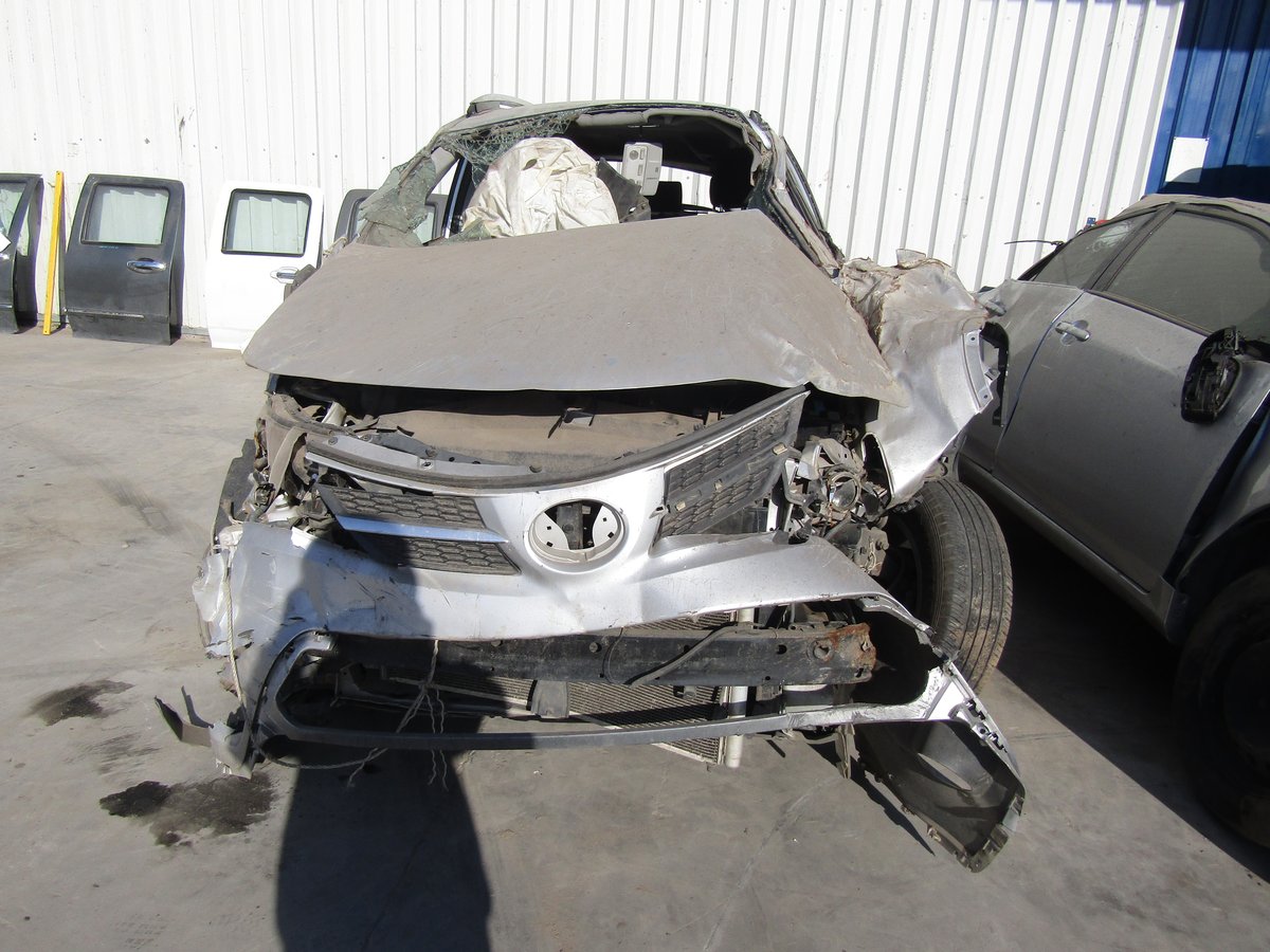 Repuestos Toyota Rav4 2014 2.5 bencinero 4x4 en Desarme