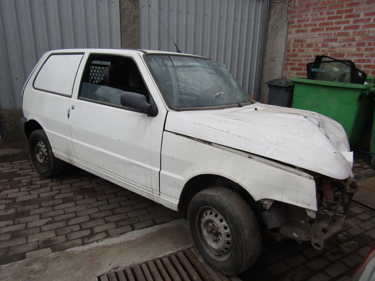 Repuestos Fiat Uno Cargo 2013 1.3 bencinero 4x2 en Desarme