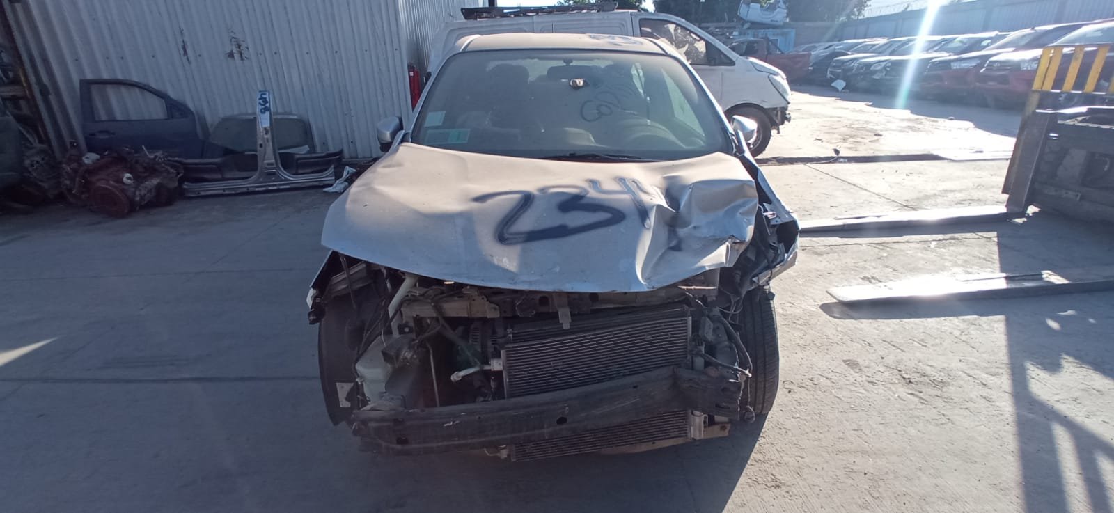 Repuestos Nissan Versa 2018 1.6 bencinero 4x2 en Desarme