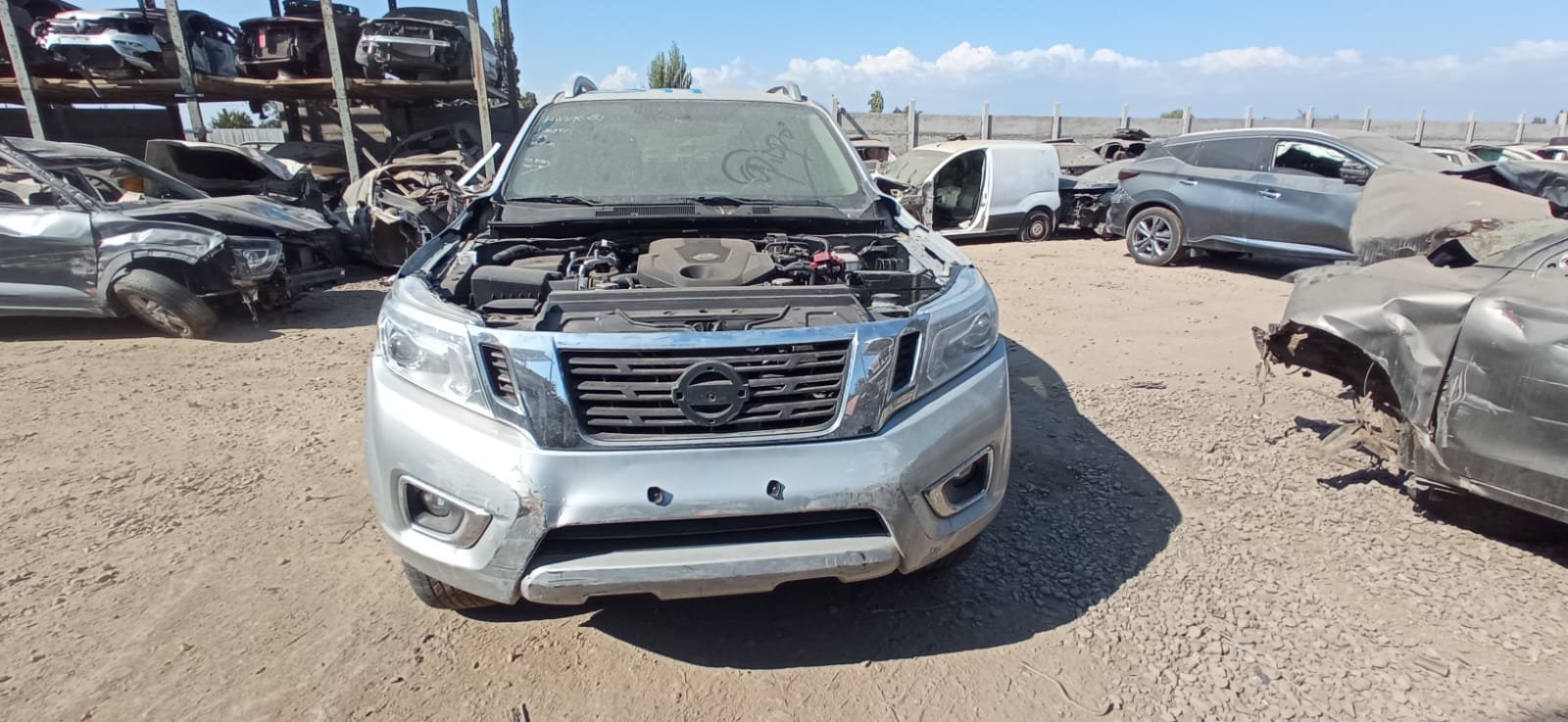 Repuestos Nissan Np300 2016 2.3 diésel 4x4 en Desarme