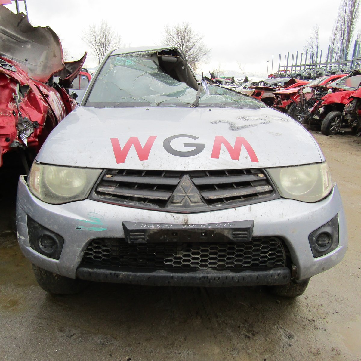 Repuestos Mitsubishi L200 2014 2.5 diésel 4x2 en Desarme