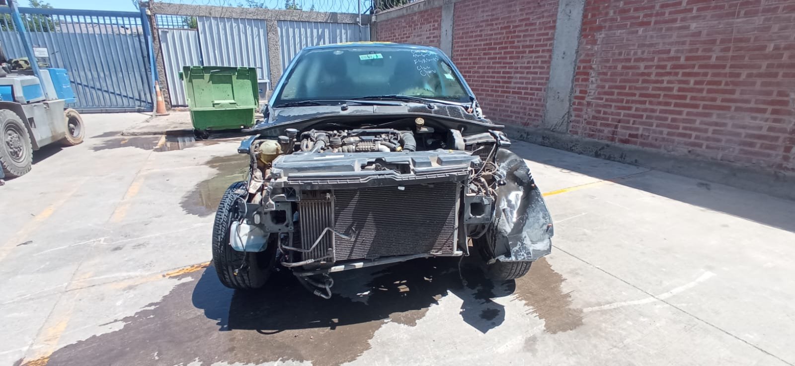 Repuestos Citroen Celysee 2013 1.6 diésel 4x2 en Desarme