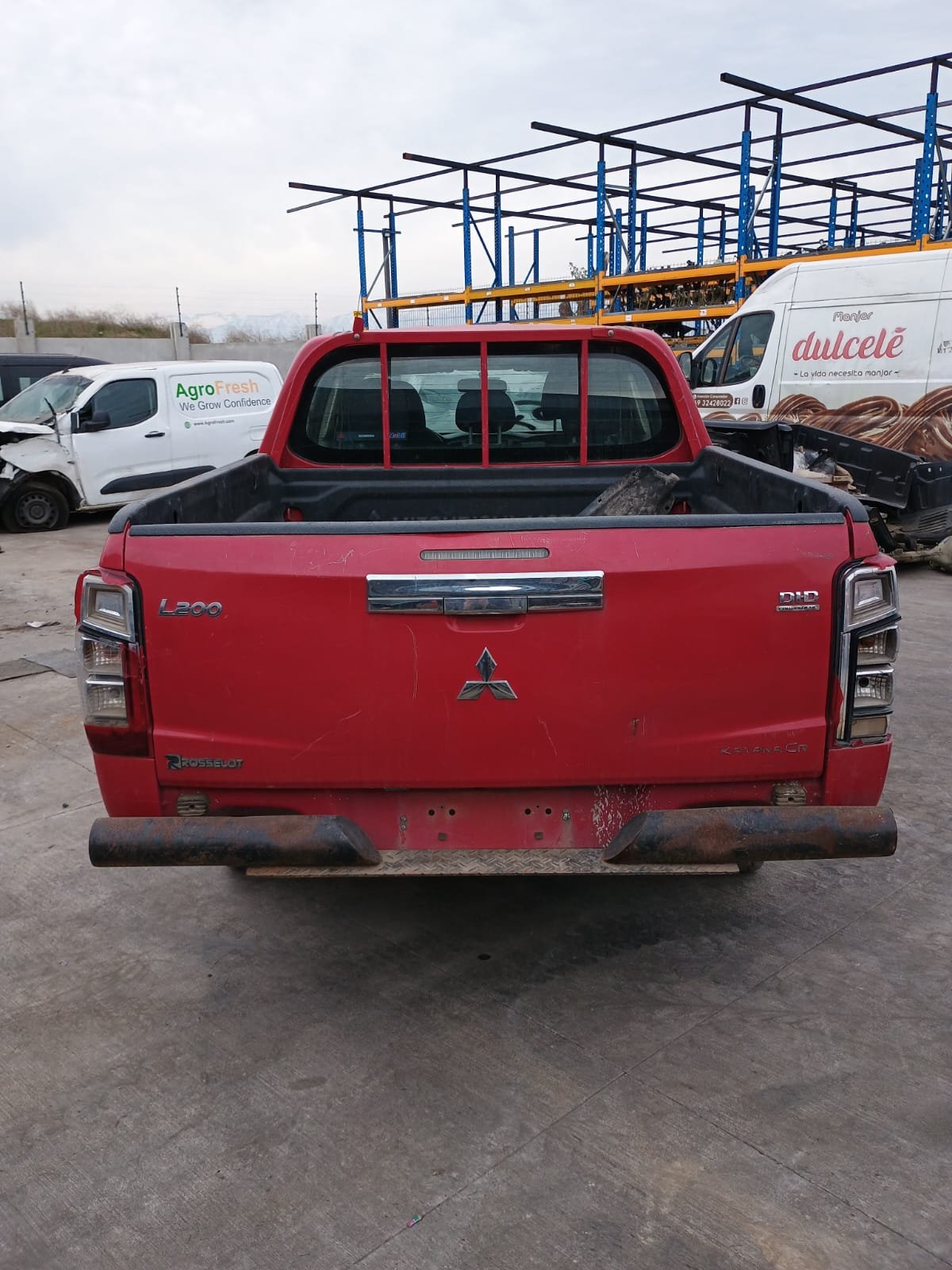 Repuestos Mitsubishi L200 2020 2.4 diésel 4x2 en Desarme