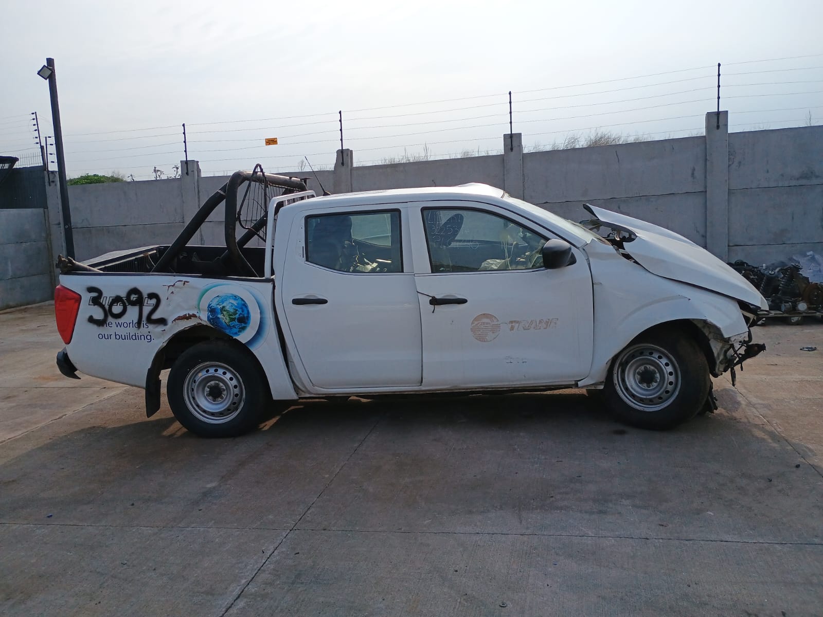 Repuestos Nissan Np300 2021 2.3 diésel 4x2 en Desarme