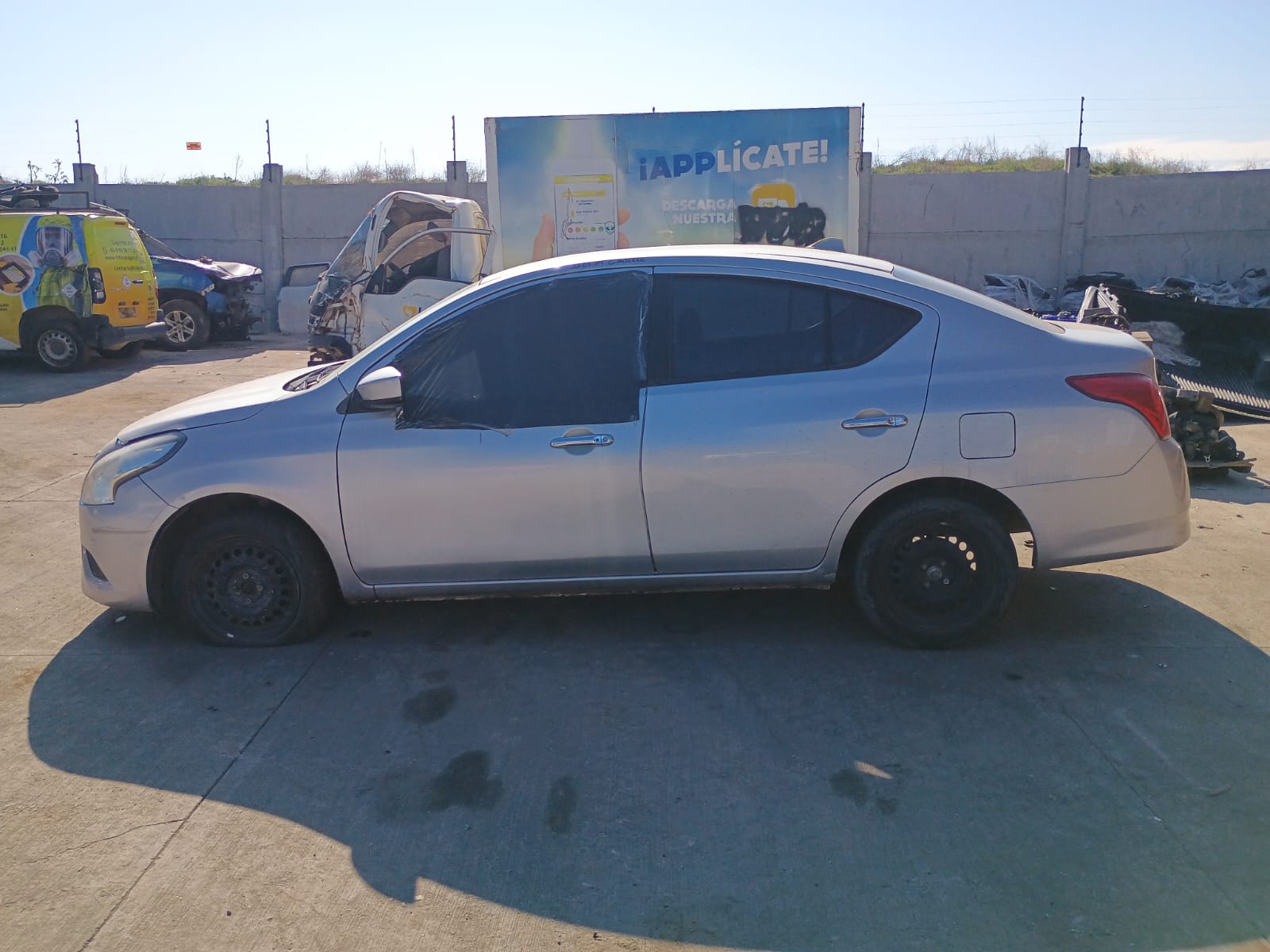 Repuestos Nissan Versa 2016 1.6 bencinero 4x2 en Desarme
