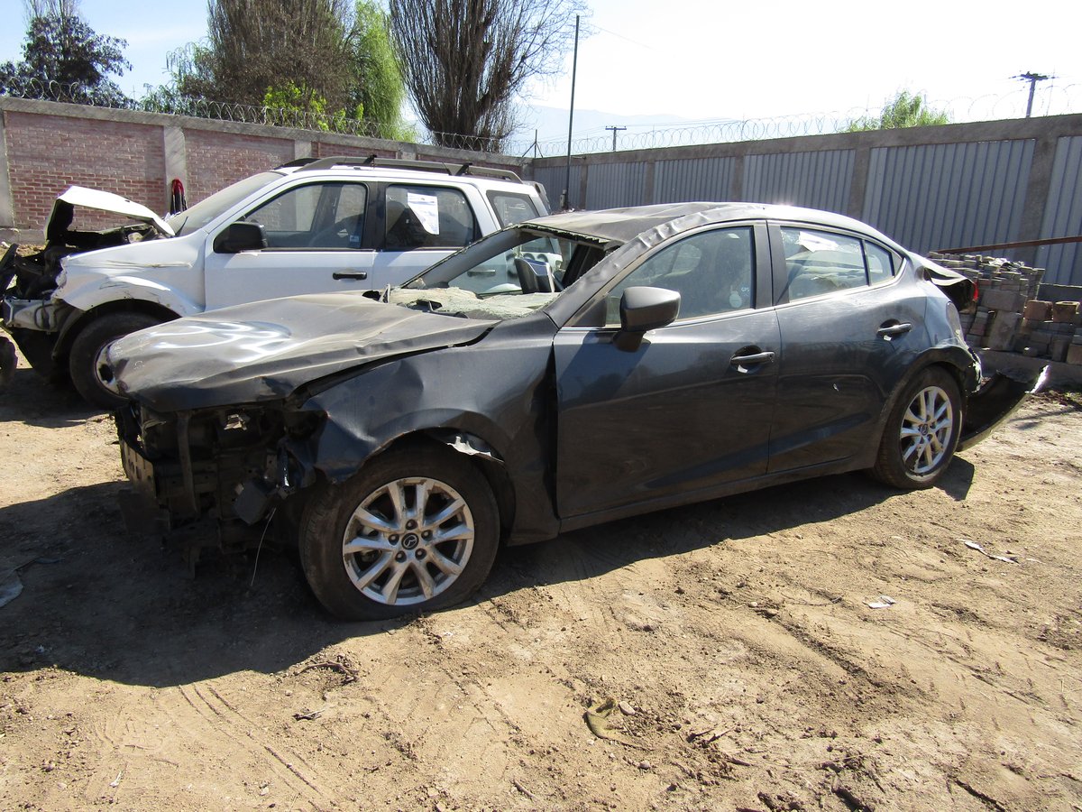 Desarme MAZDA 3 2016